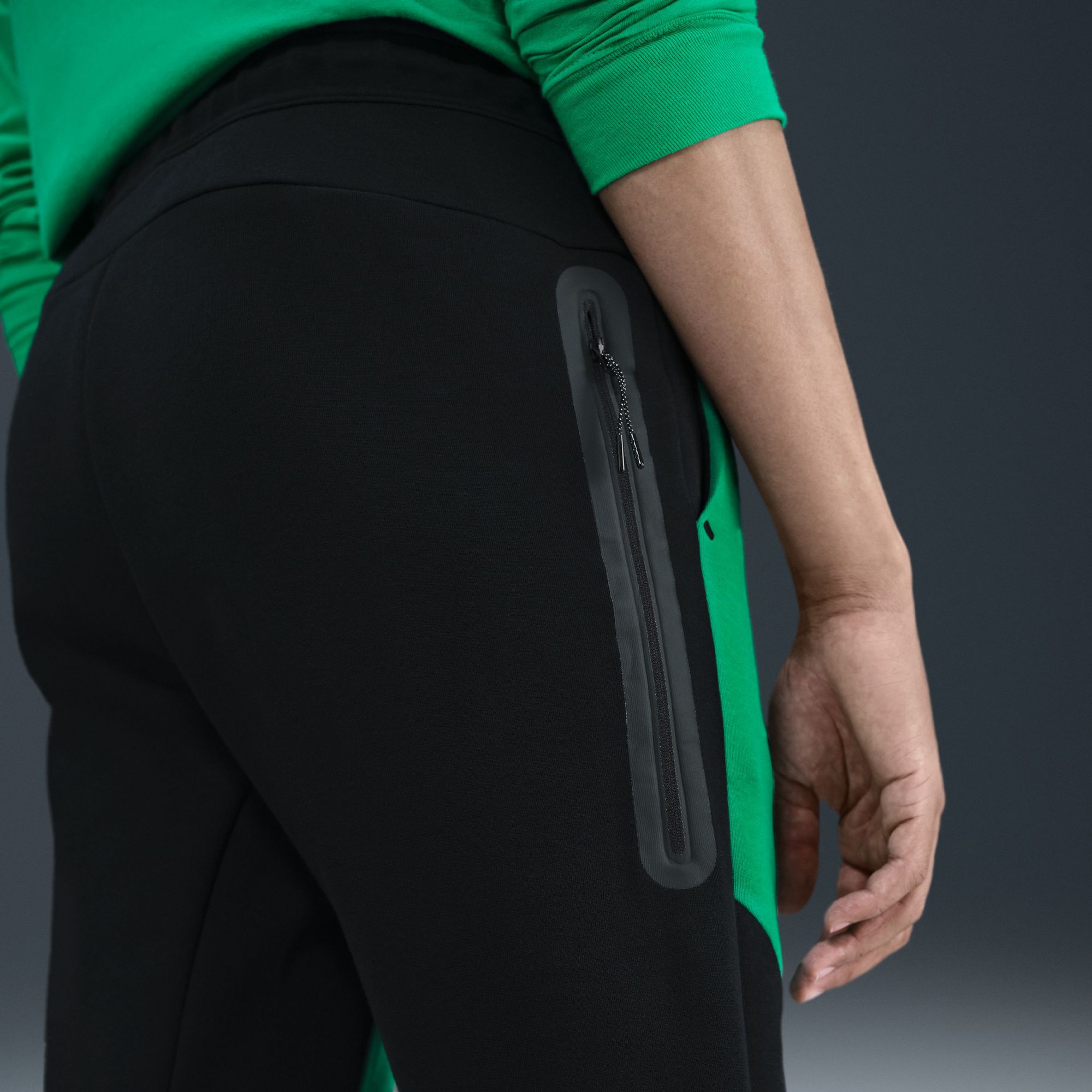 Nike Tech image number 9