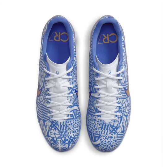 Nike studs hot sale cr7 price