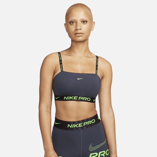 Nike Training – Sport-BH mit mittlerer Stützfunktion und Swoosh-Logo in  Schwarz Size: S: Buy Online in the UAE, Price from 219 EAD & Shipping to  Dubai