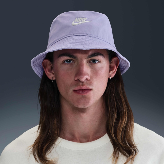 Nike Apex image number 2 Nike Apex image number 2