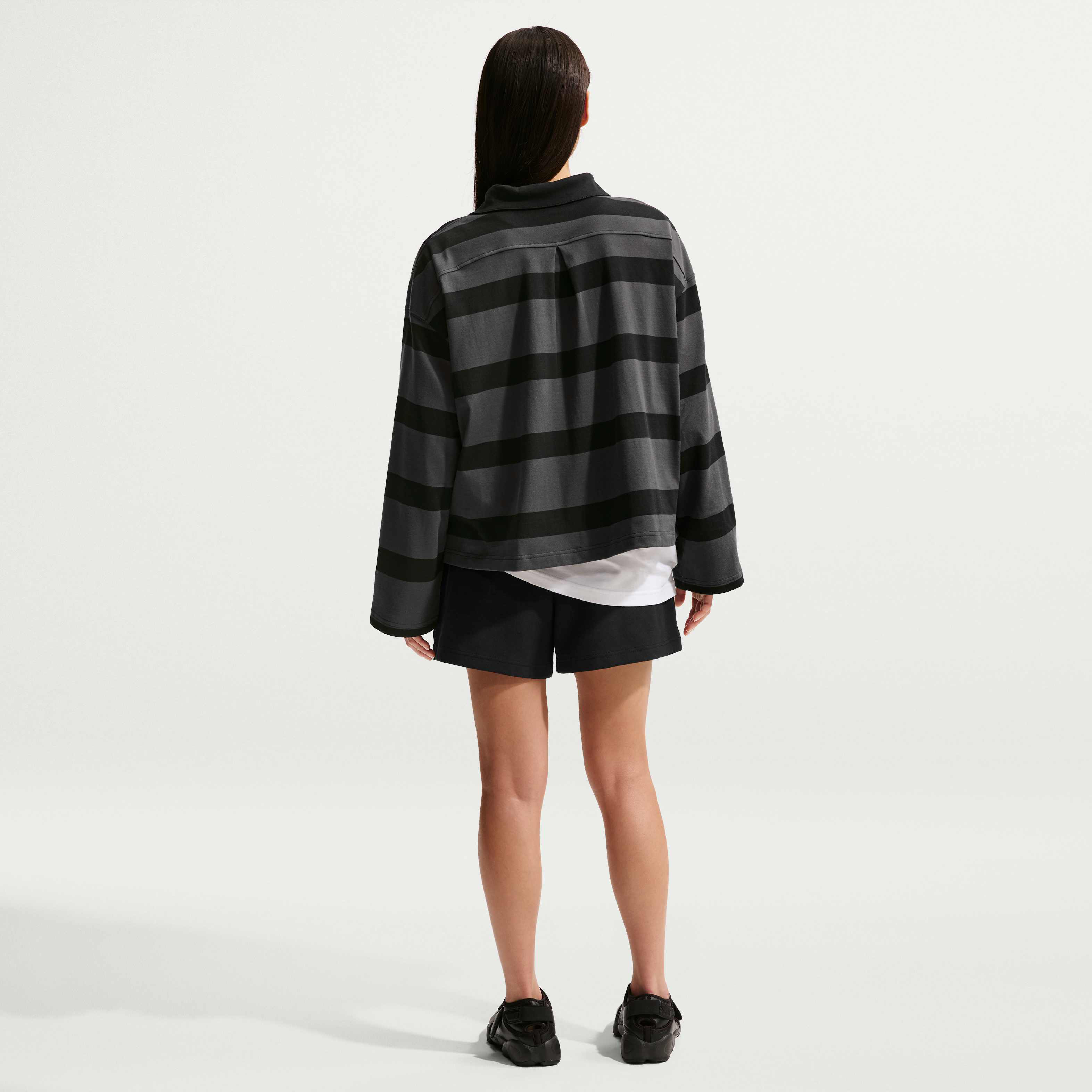 نايكي سبورتسوير image number 4