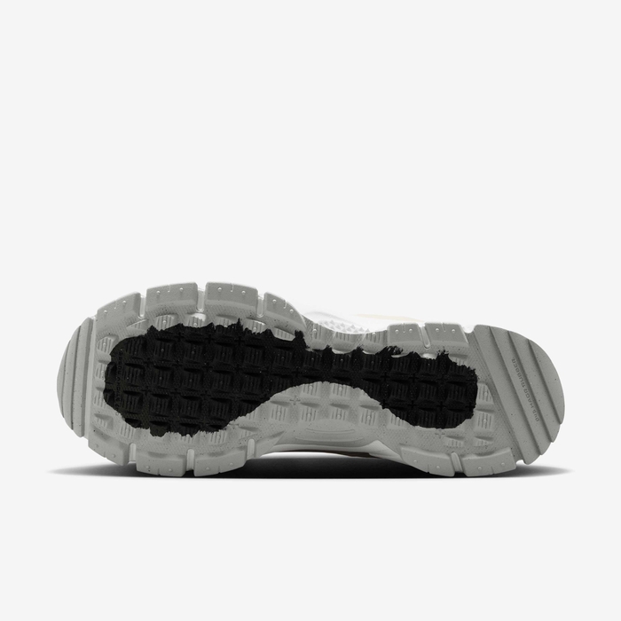 Nike Zoom Vomero Roam image number 1 Nike Zoom Vomero Roam image number 1