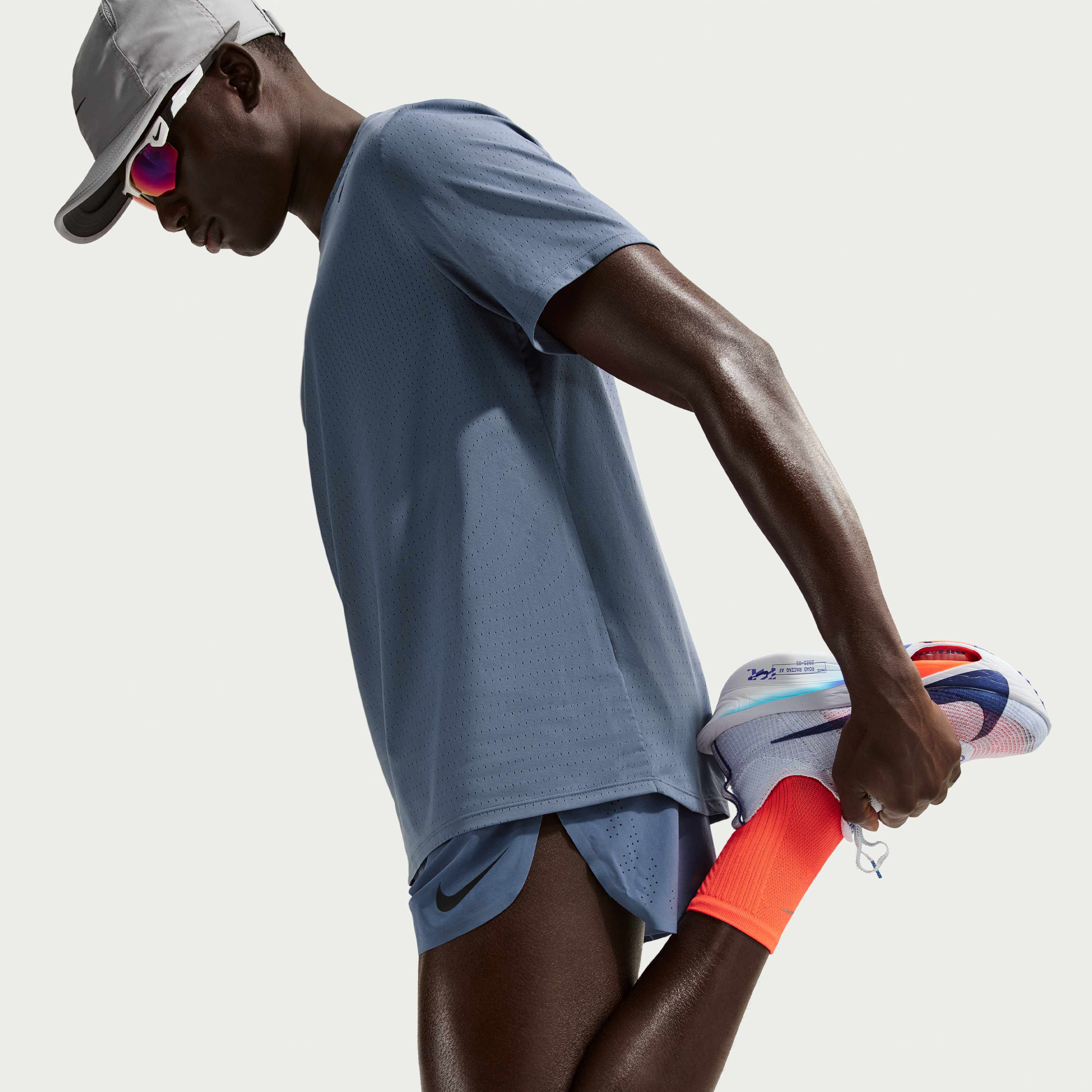 Nike AeroSwift image number 3