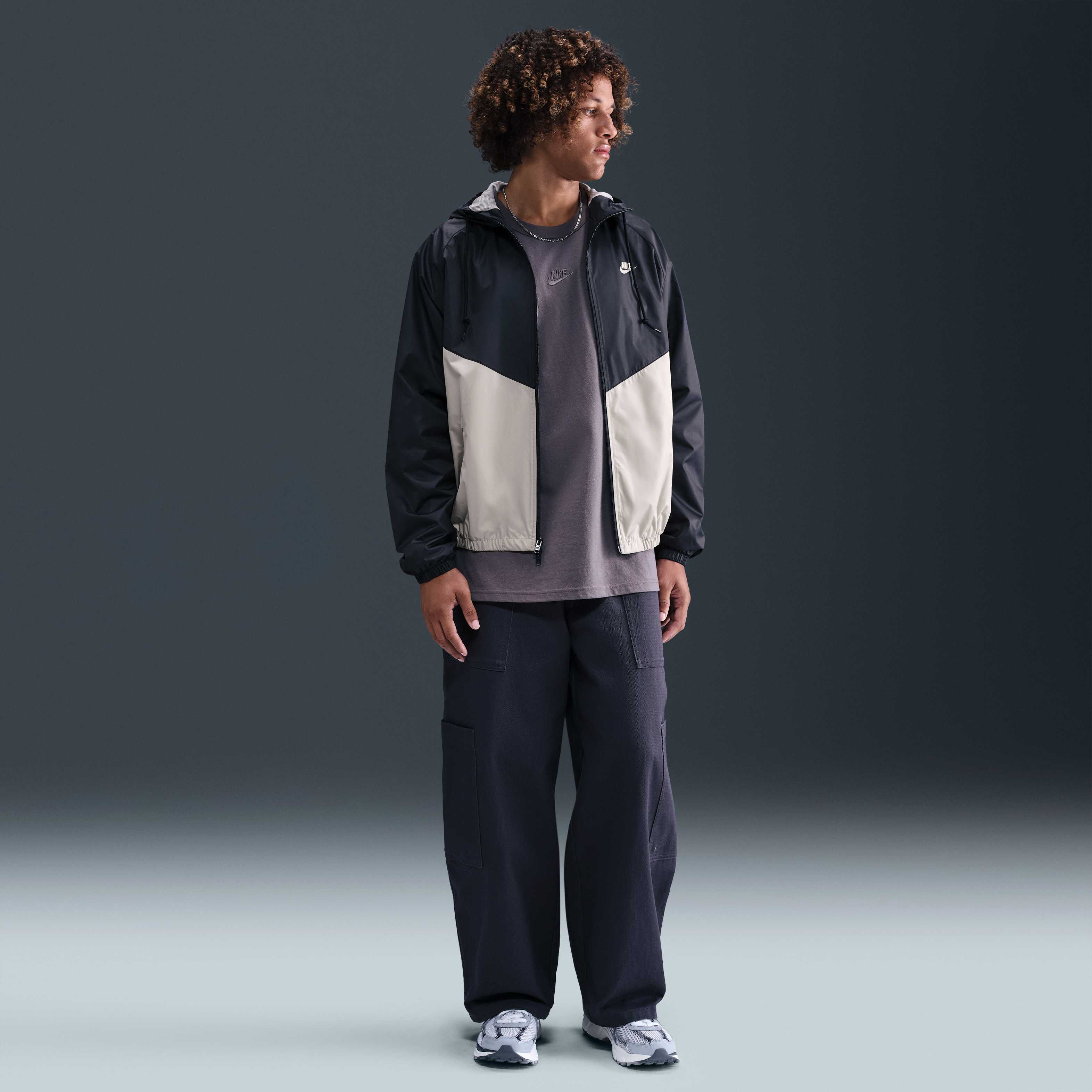 Nike Windrunner image number 3