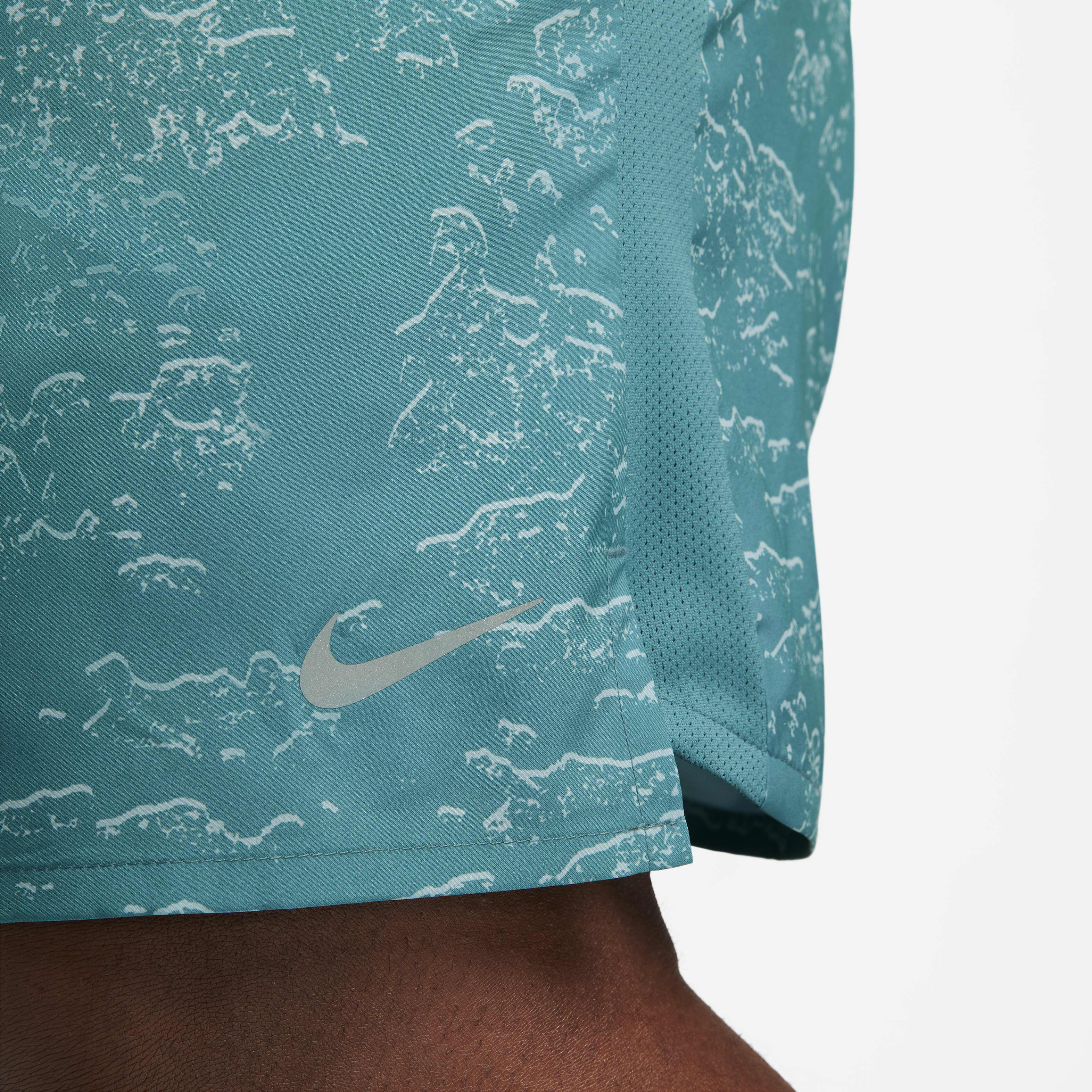 نايكي دراي-فت رن ديفجن تشالنجر image number 14