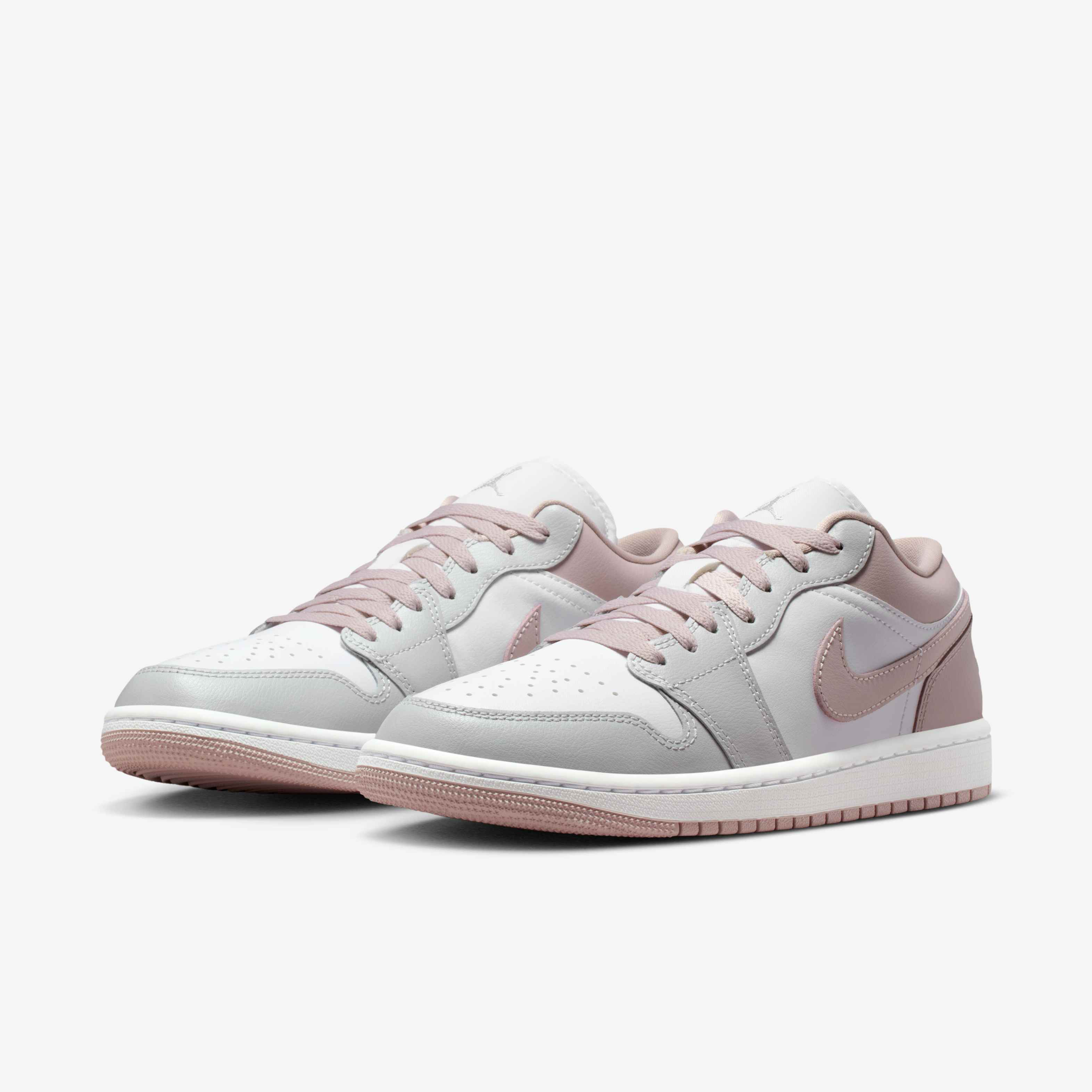 Air Jordan 1 Low image number 4