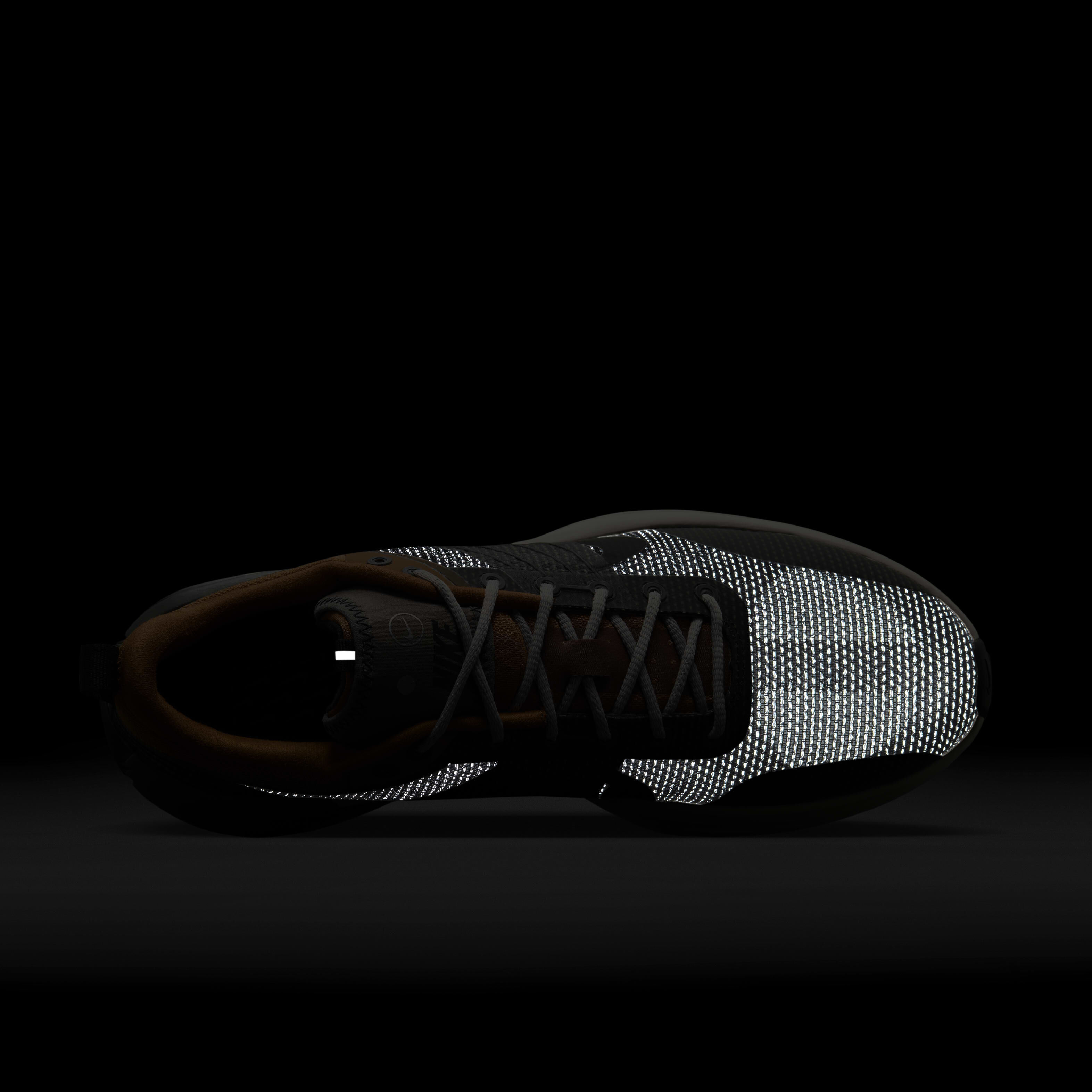 Nike Lunar Roam SE image number 8