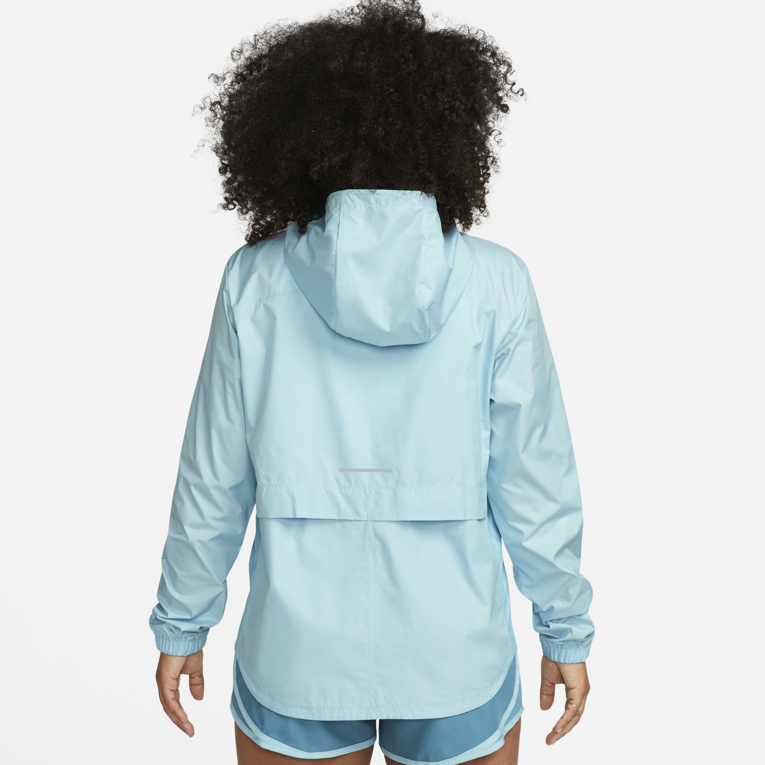 نايكي ايسنشال image number 1