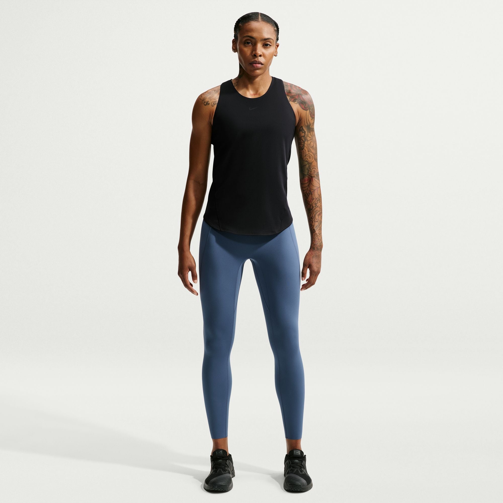 Nike Universa image number 0