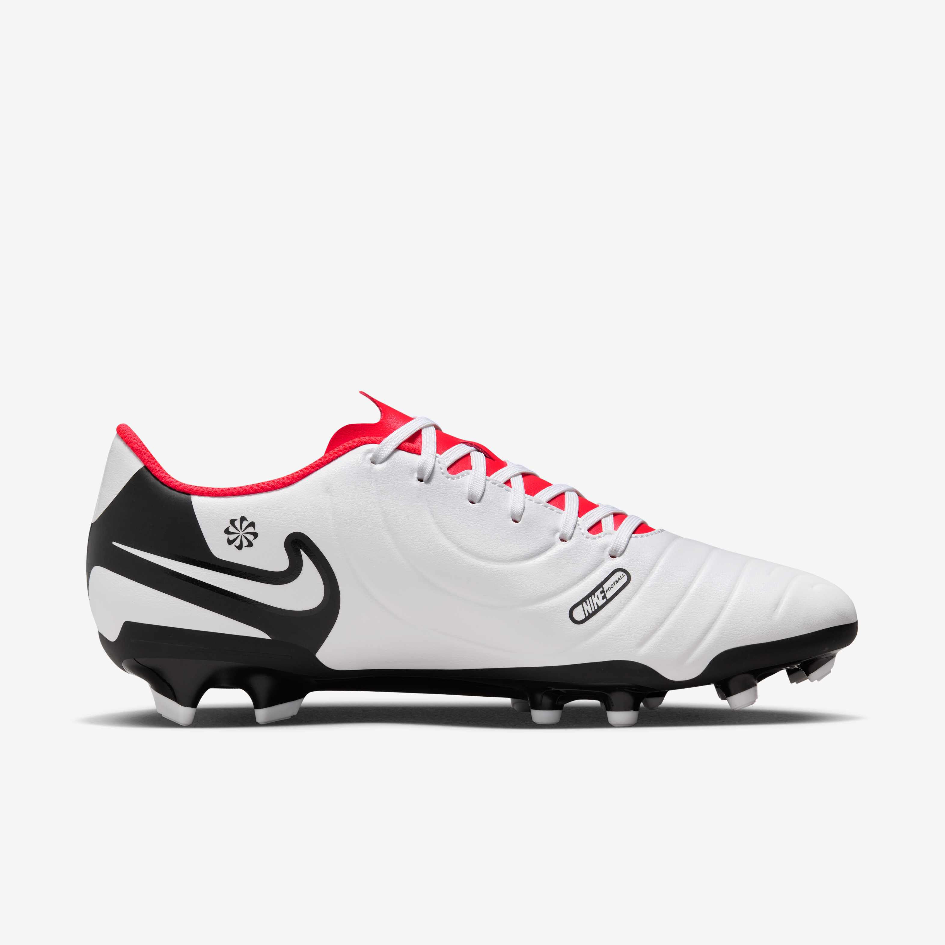 Nike Tiempo Legend 10 Club image number 2