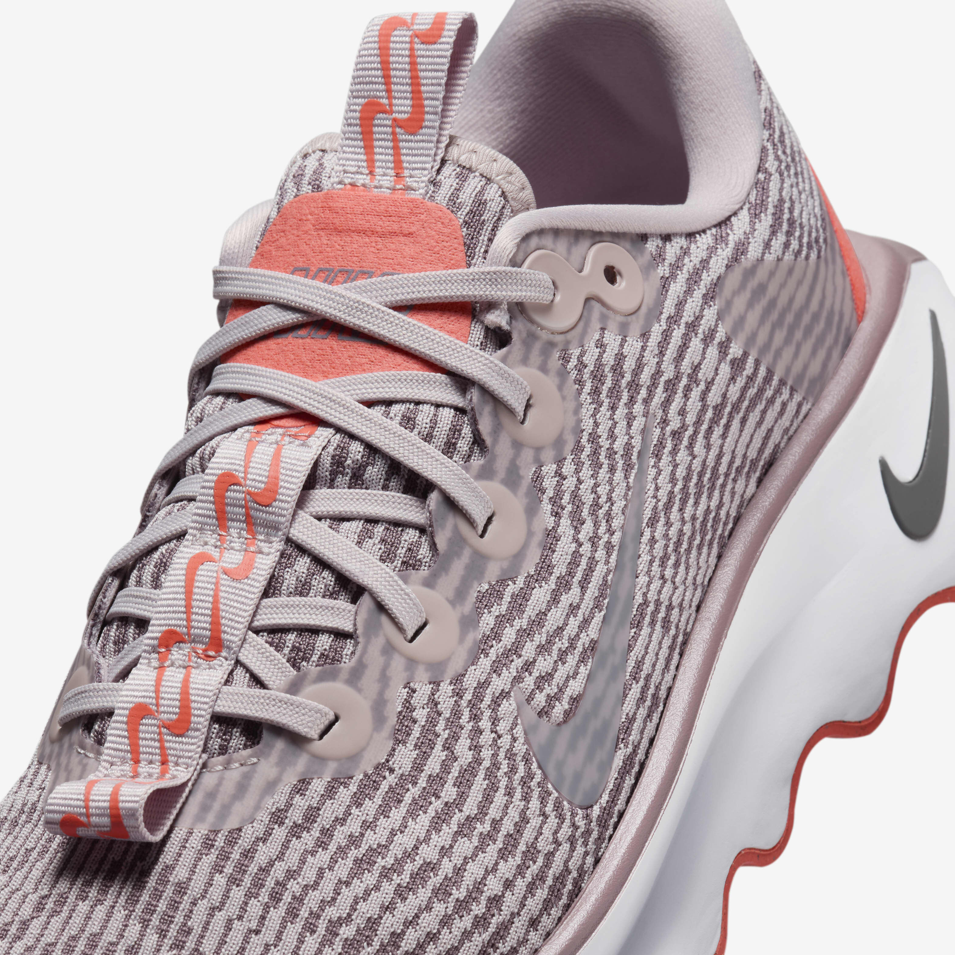Nike Motiva image number 6