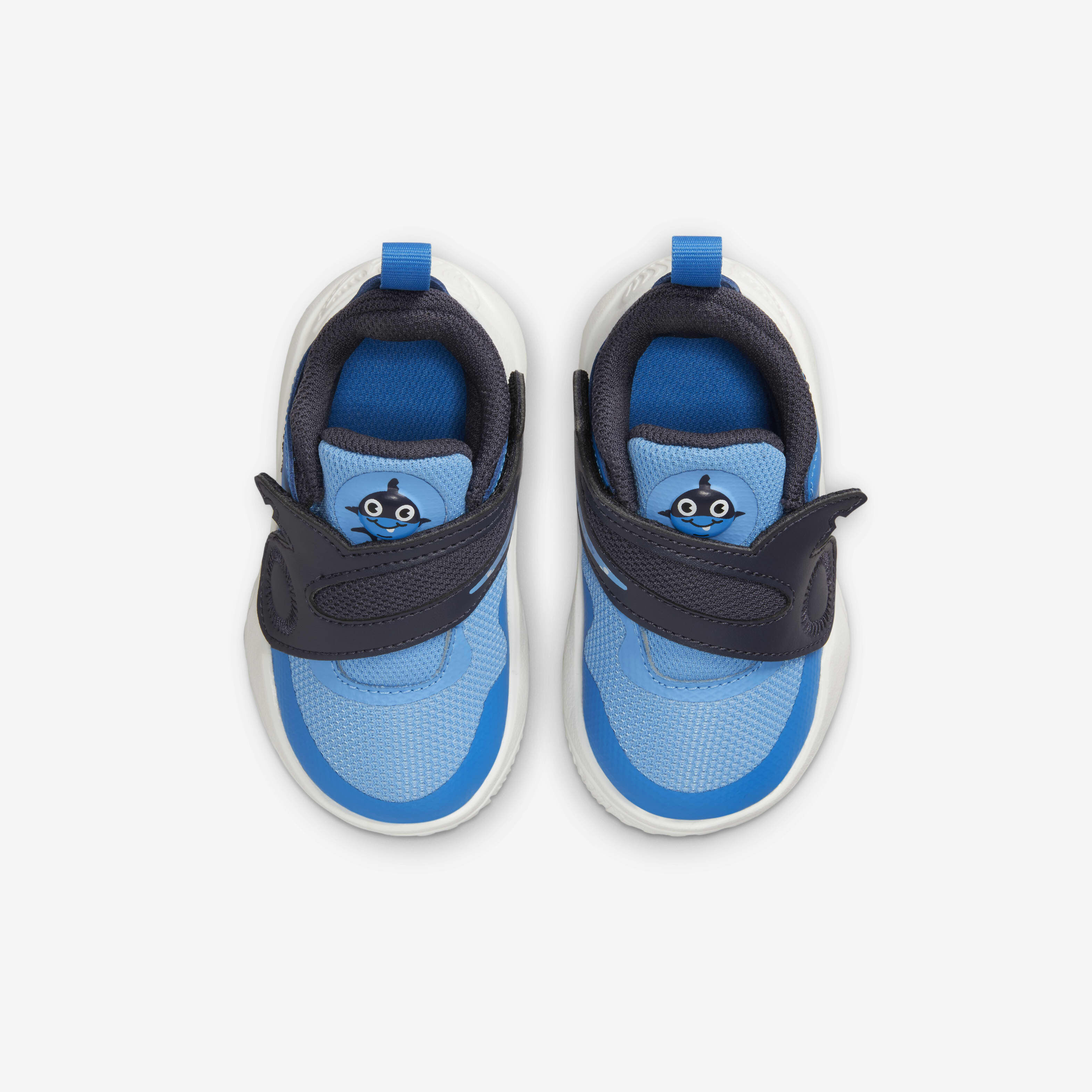 Nike team hustle bebe store