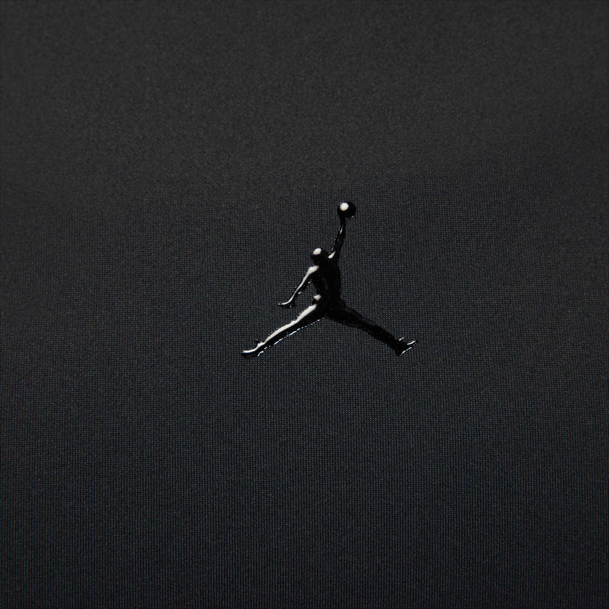 Zoom image