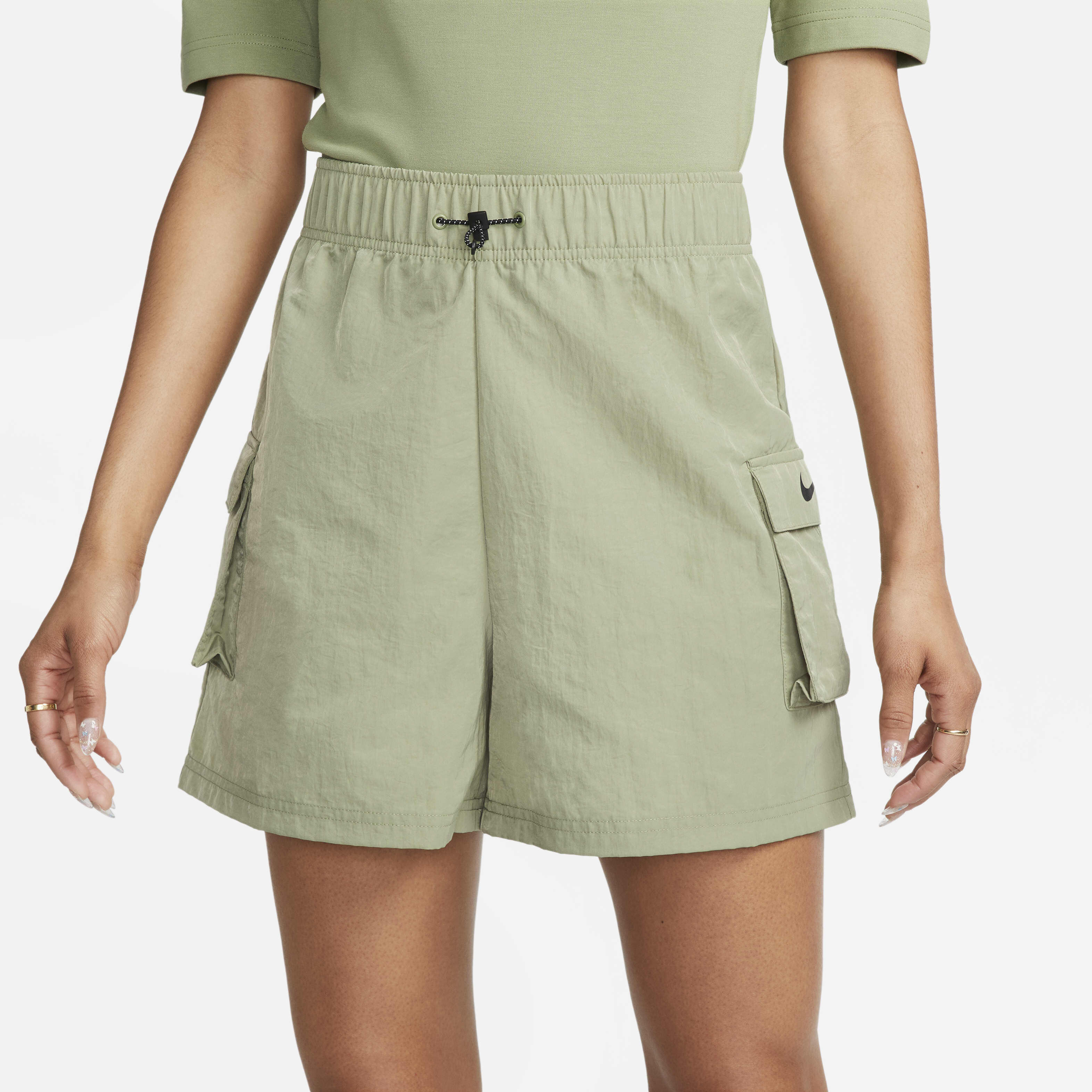 Nike Sportswear Essential image number 1