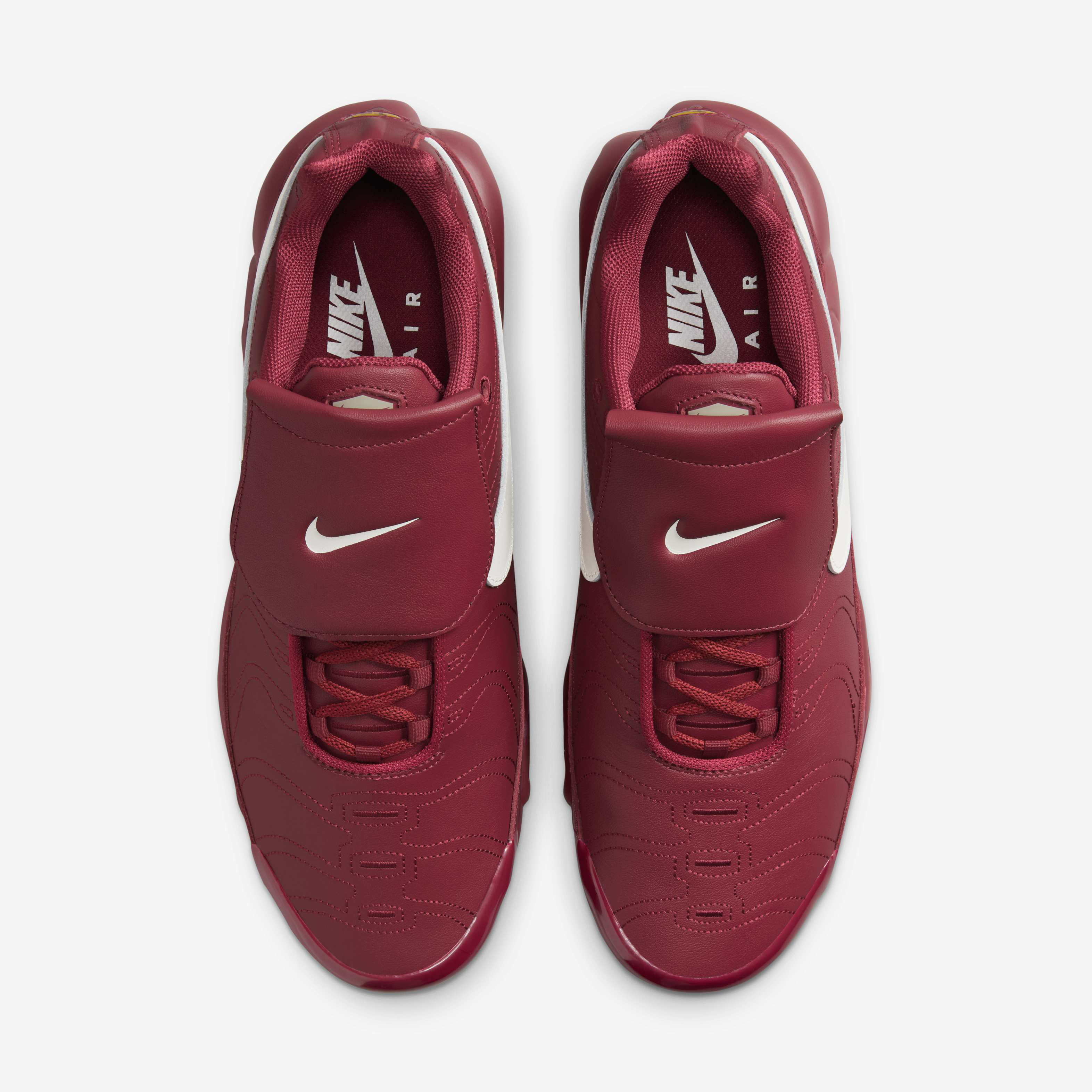 Nike Air Max Plus image number 3