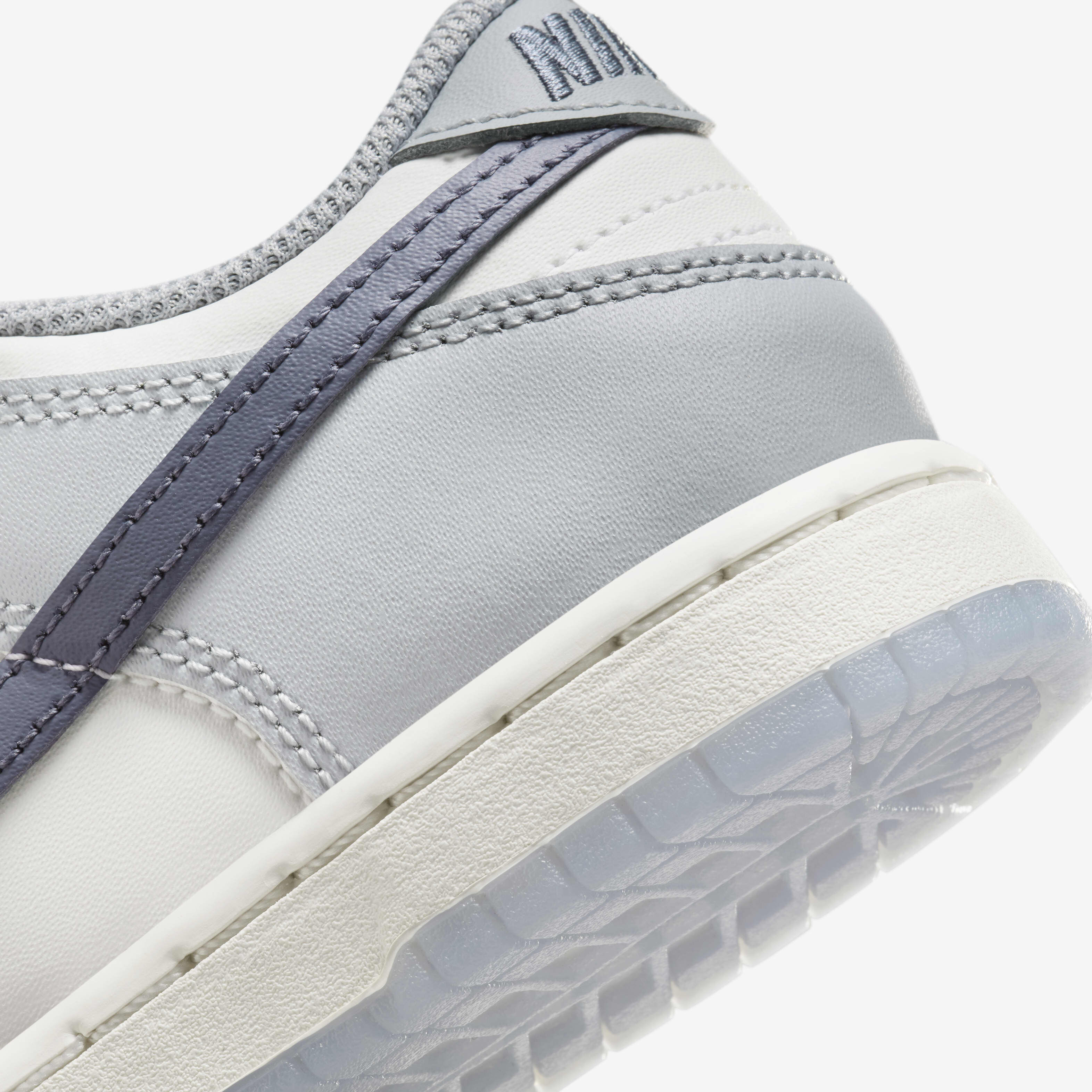 Nike Dunk Low image number 7