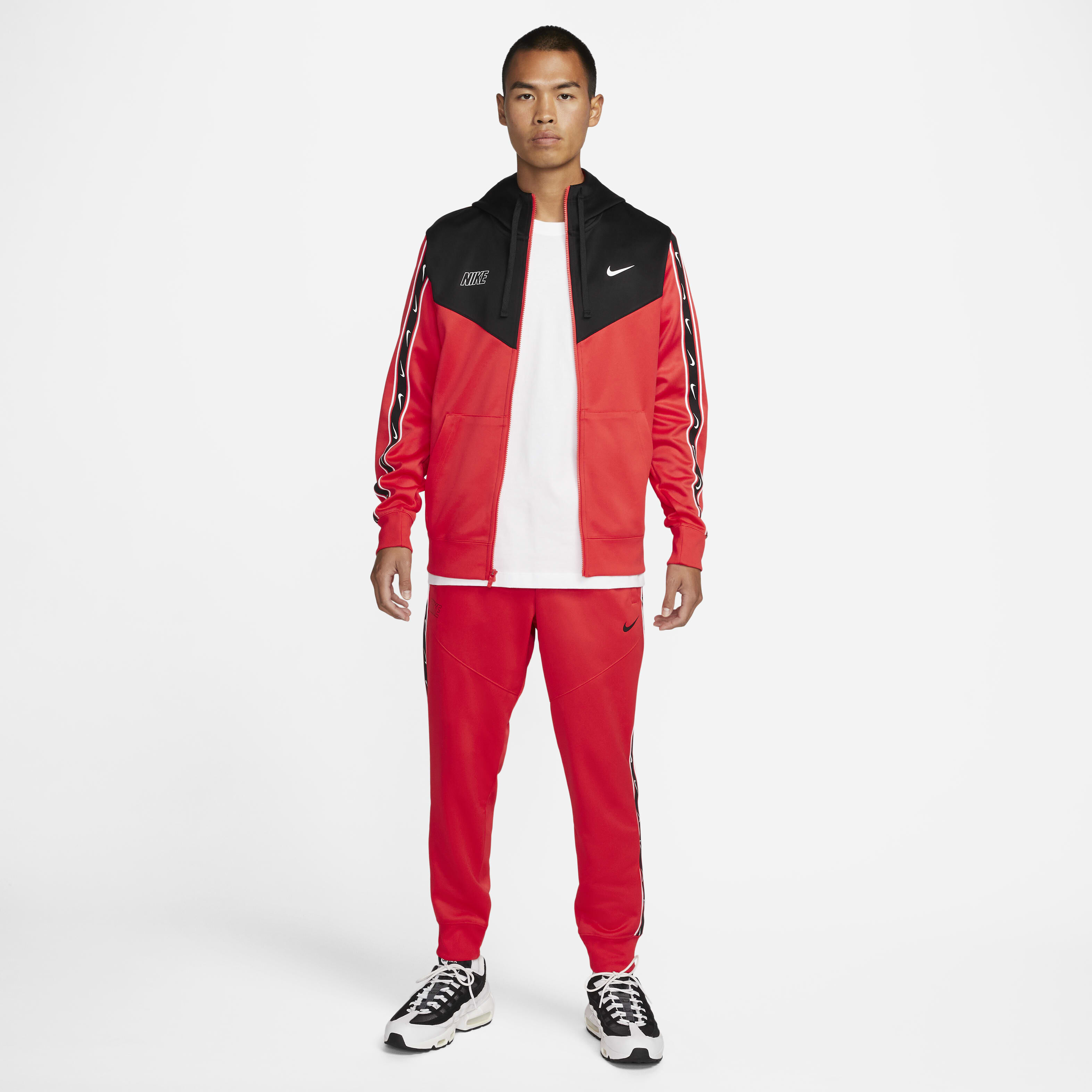 Nike Sportswear Repeat image number 5