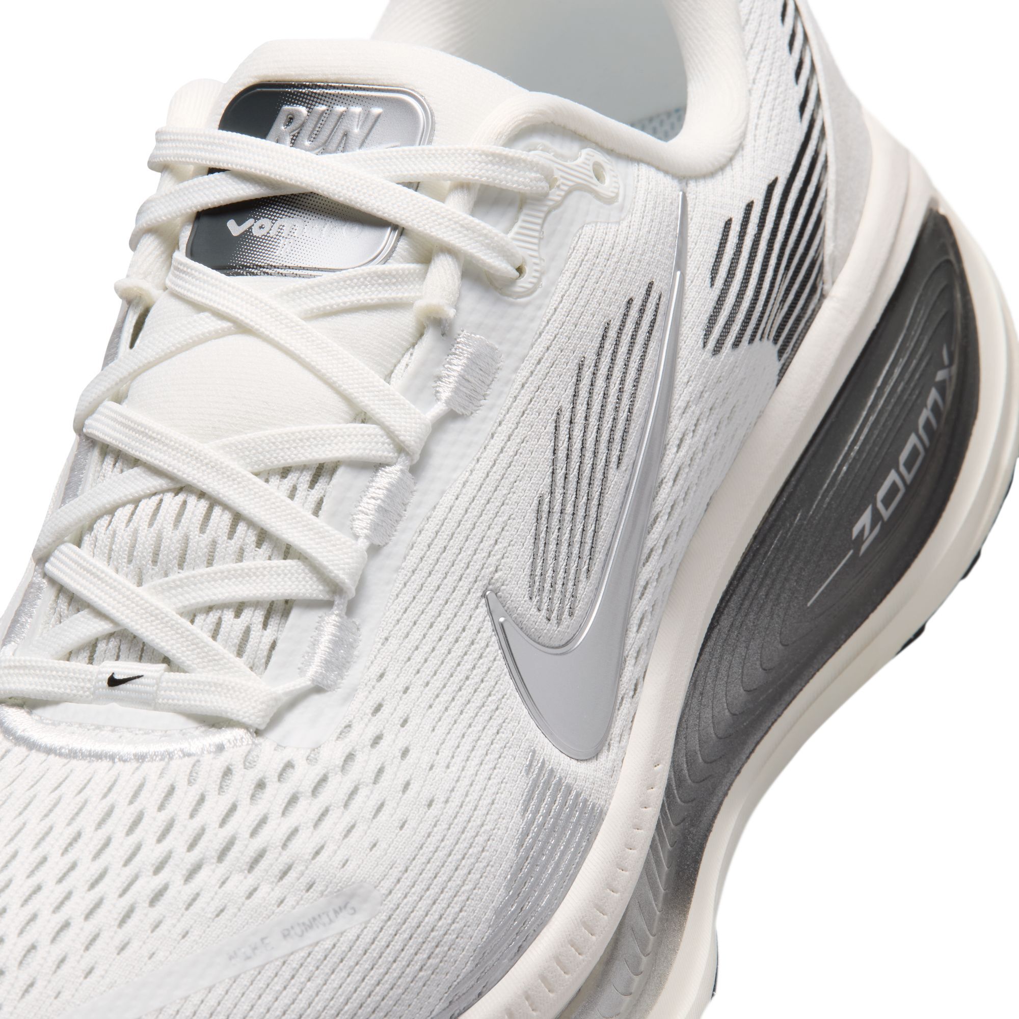 Nike Vomero 18 image number 9