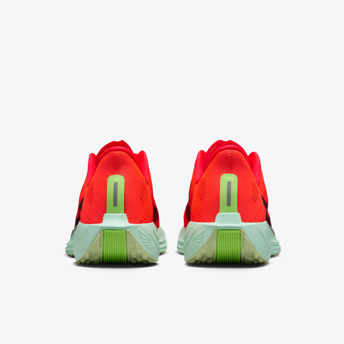 Nike Pegasus Plus image number 5 Nike Pegasus Plus image number 5