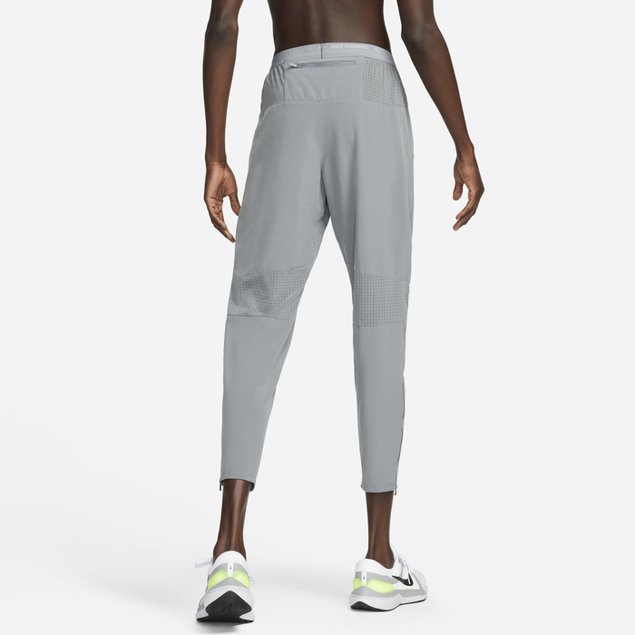 Nike Phenom image number 1 Nike Phenom image number 1