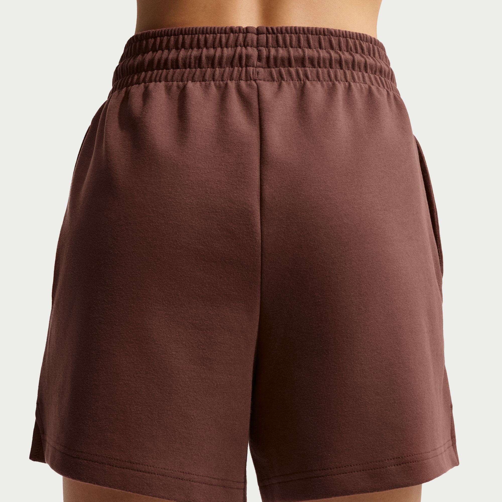 نايكي سبورتسوير image number 3