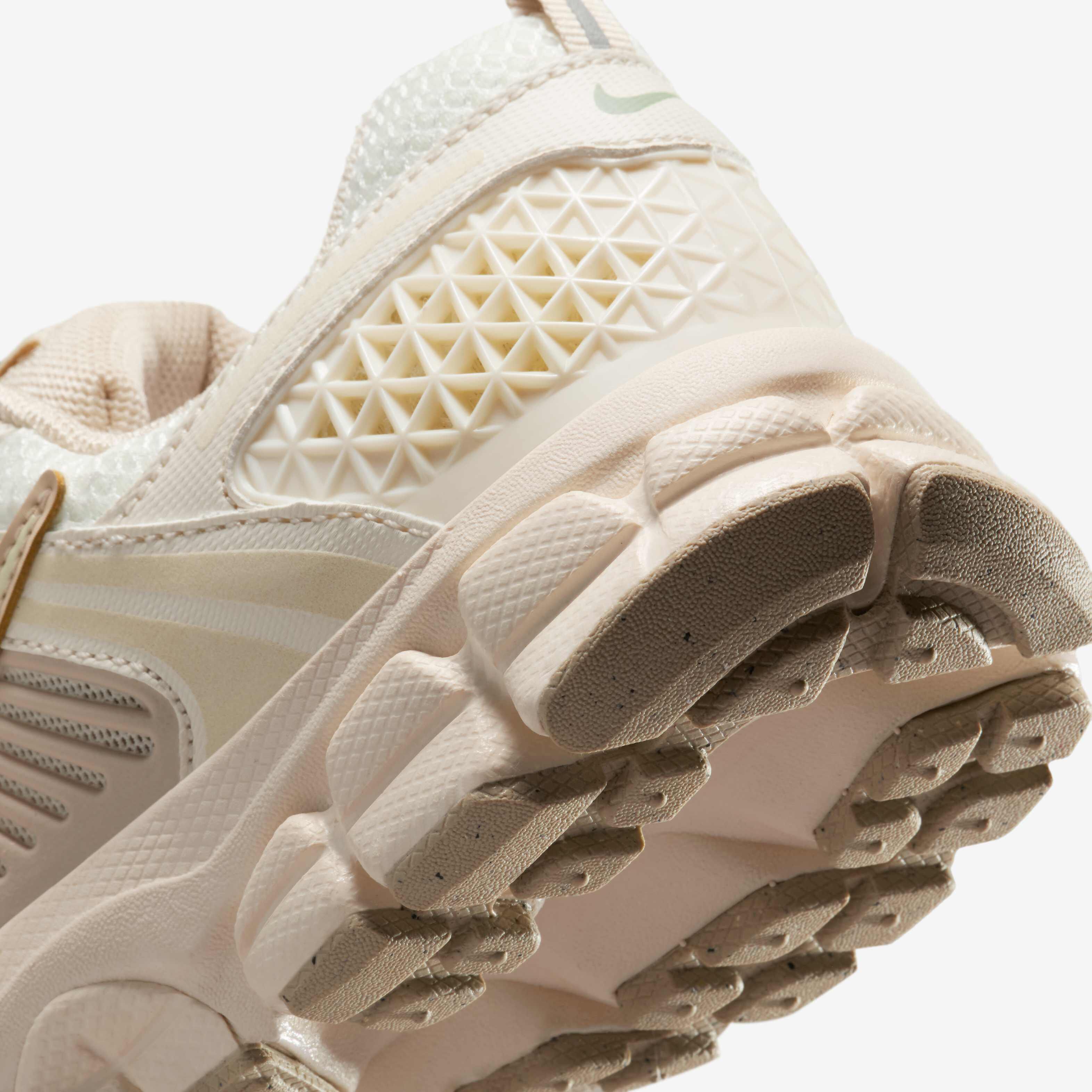 نايكي فوميرو 5 image number 7