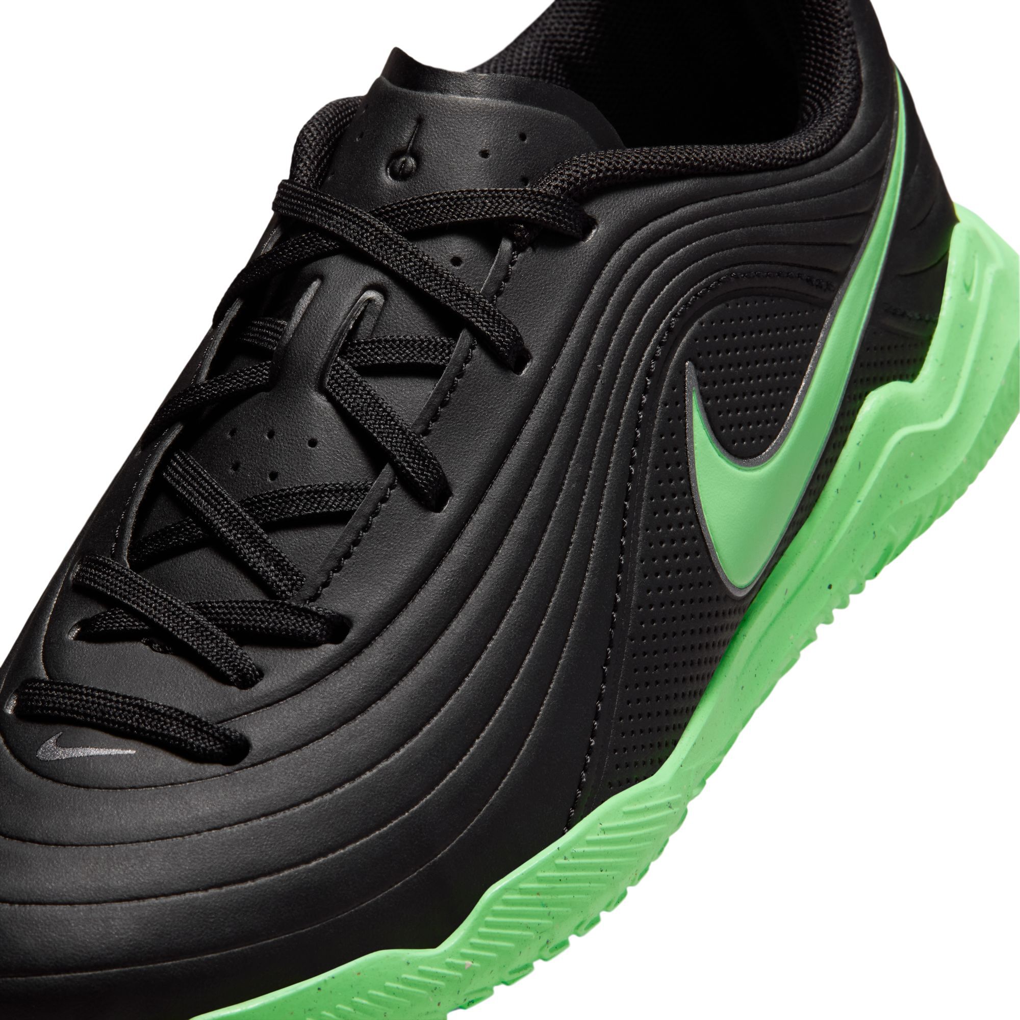 Nike Jr. Tiempo Maestro Club image number 8