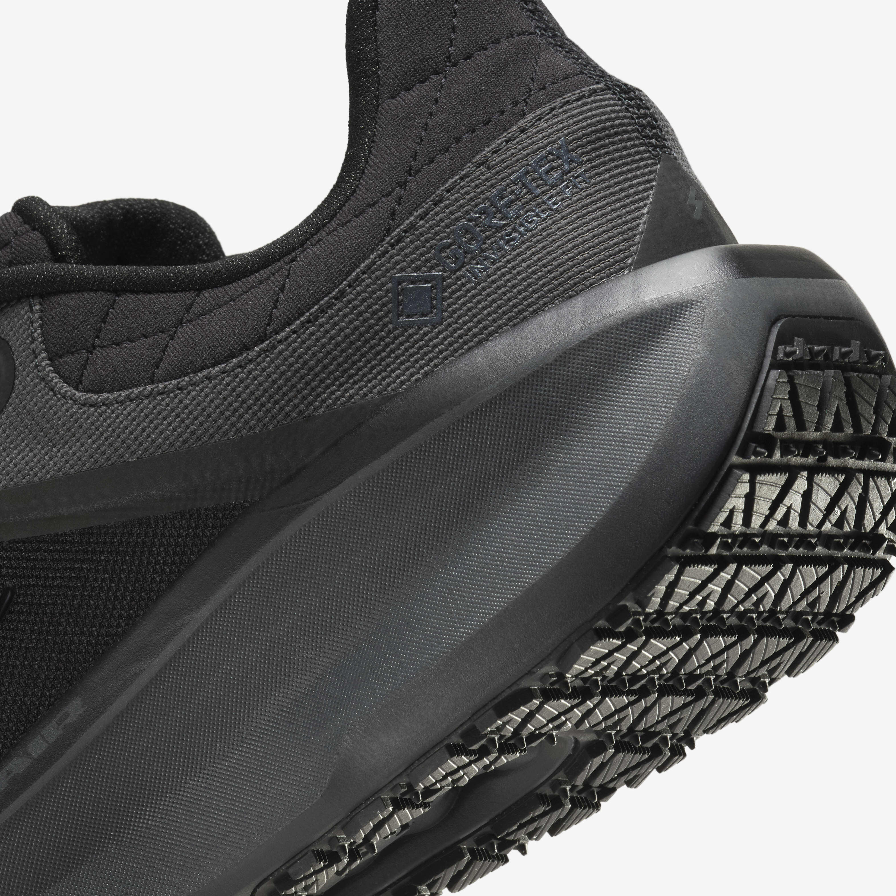 نايكي وينفلو 11 GORE-TEX image number 7