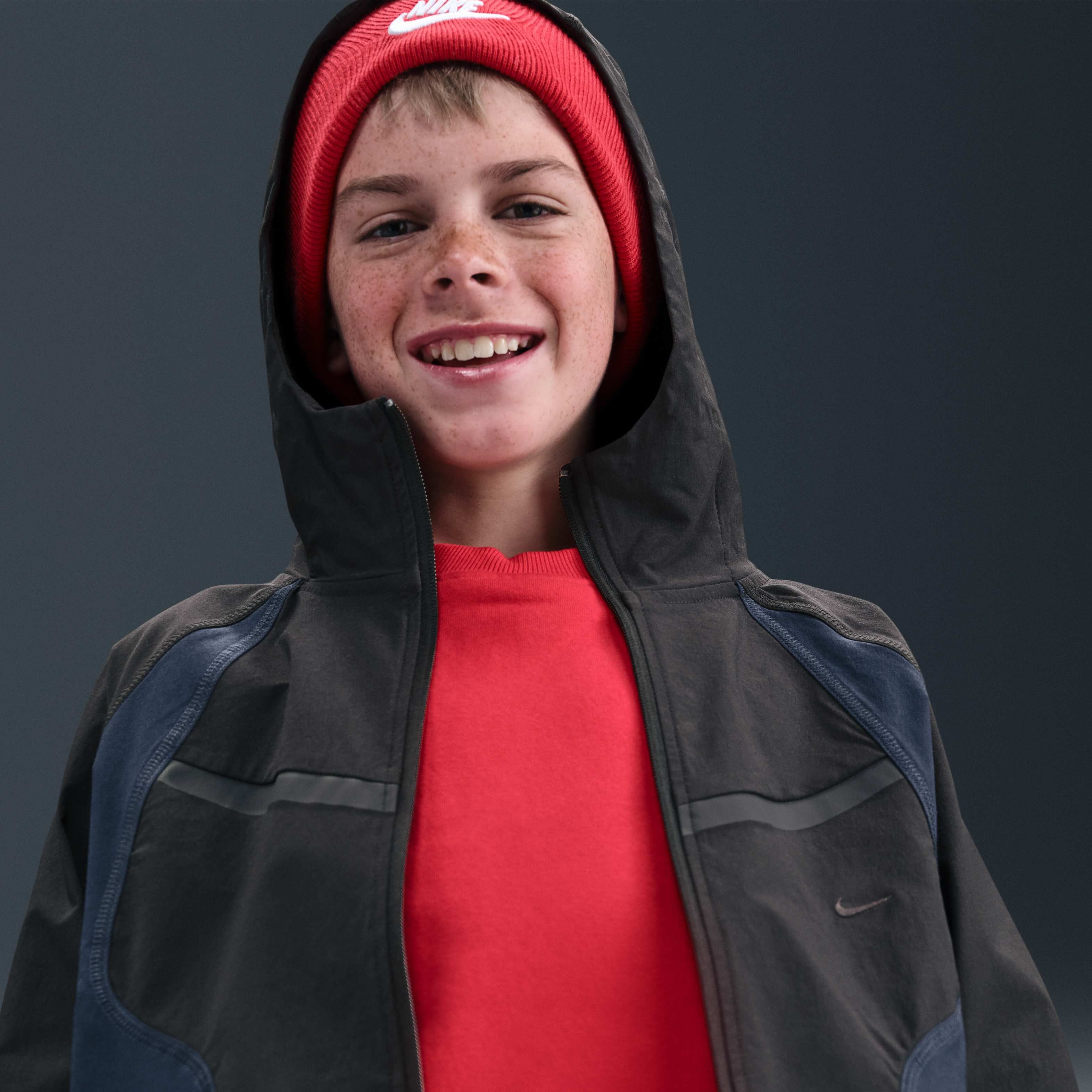 نايكي تك image number 4