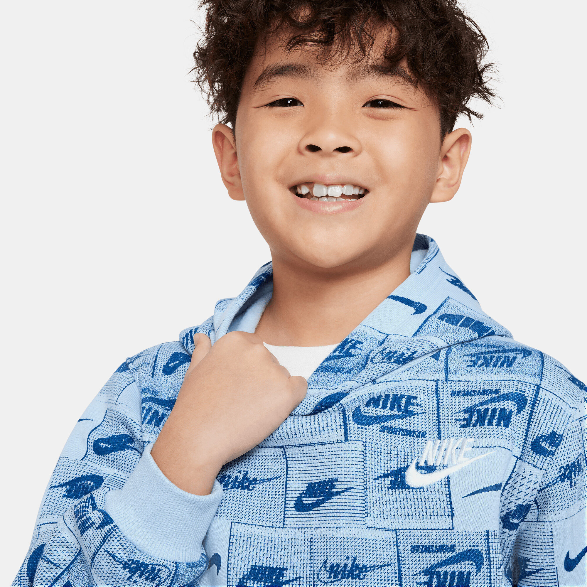 Nike Sportswear Club image number 2