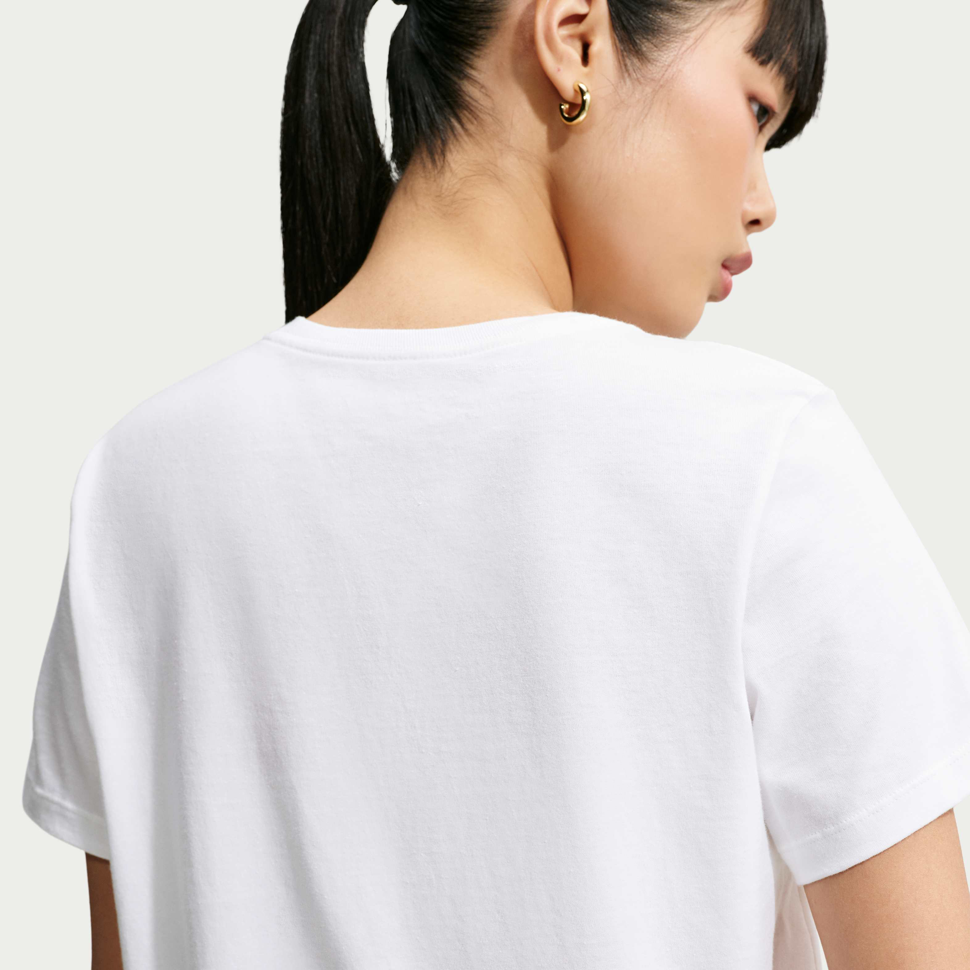 Nike Sportswear Essentials image number 1