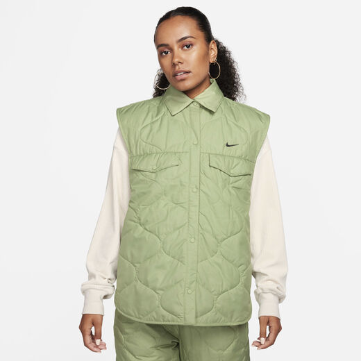 نايكي سبورتسوير ايسنشال