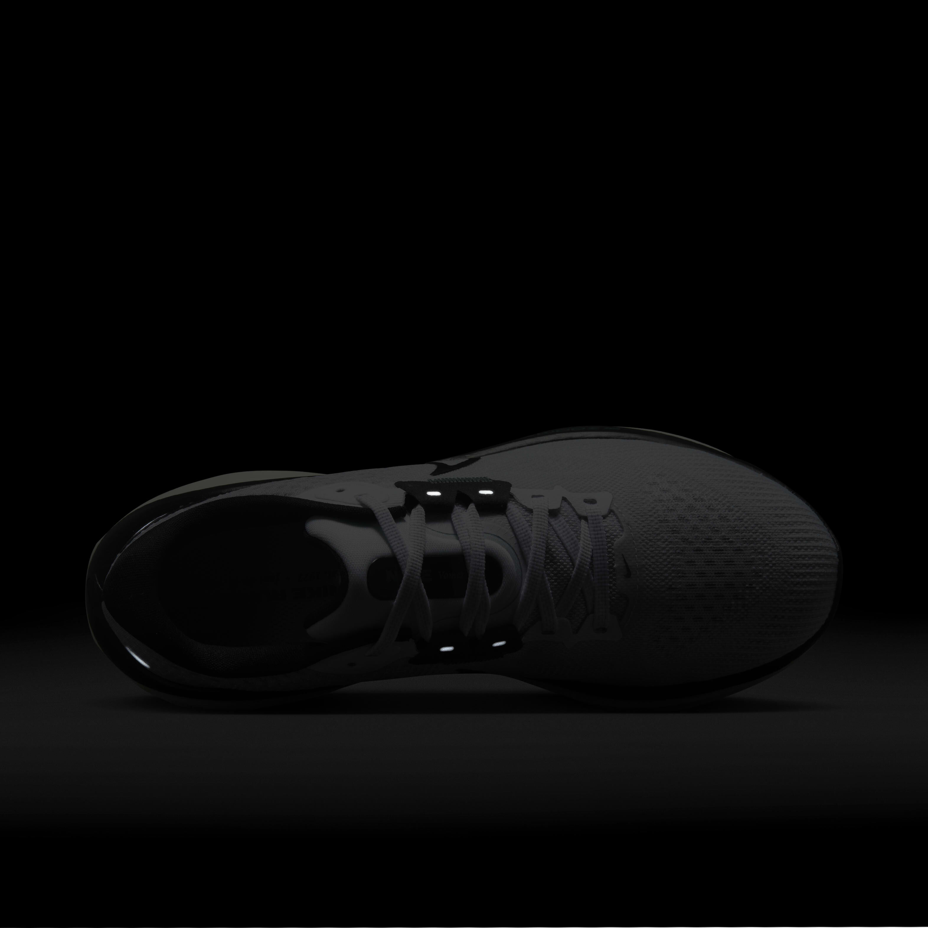 نايكي فوميرو 17 image number 8