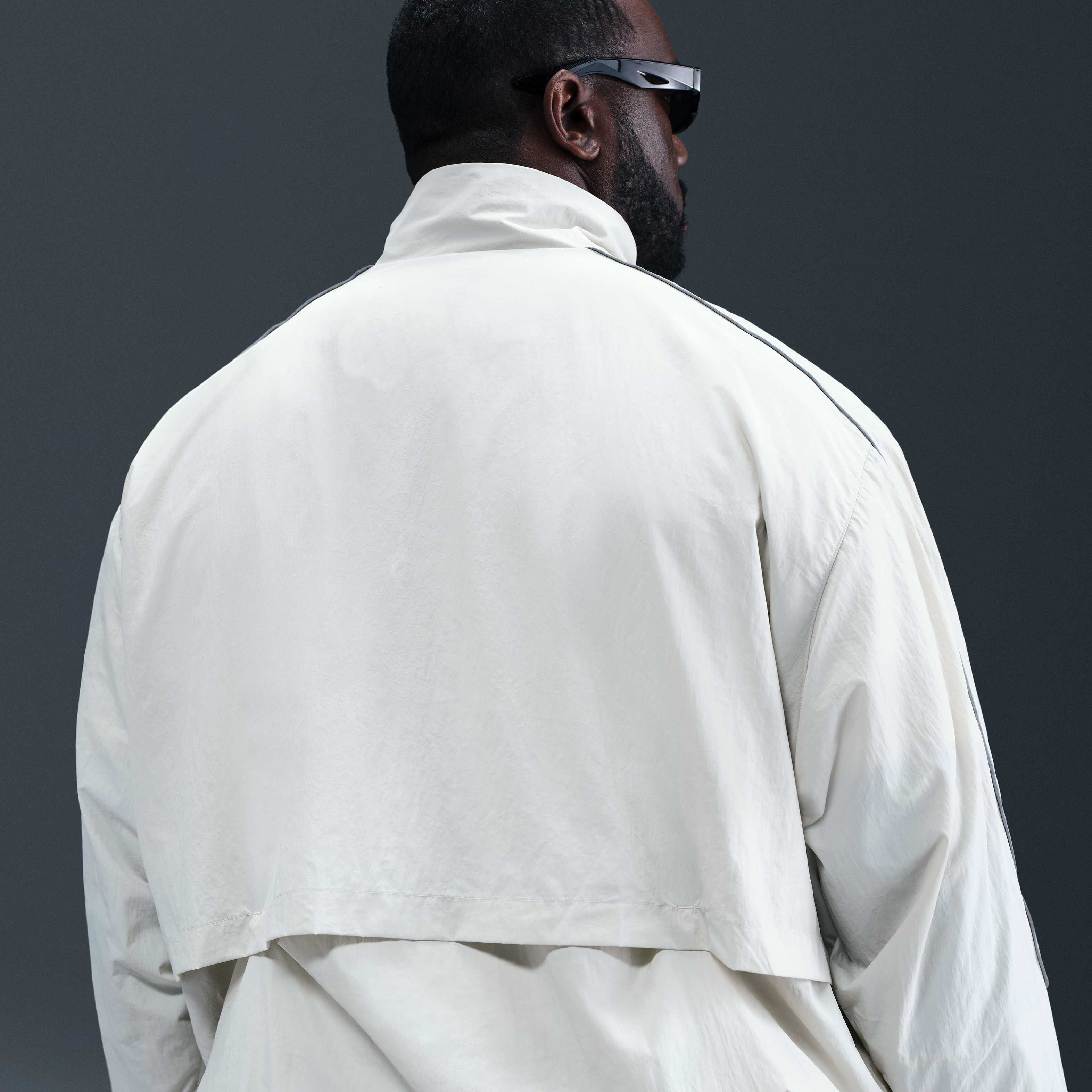 Nike Sportswear Solo Swoosh image number 10