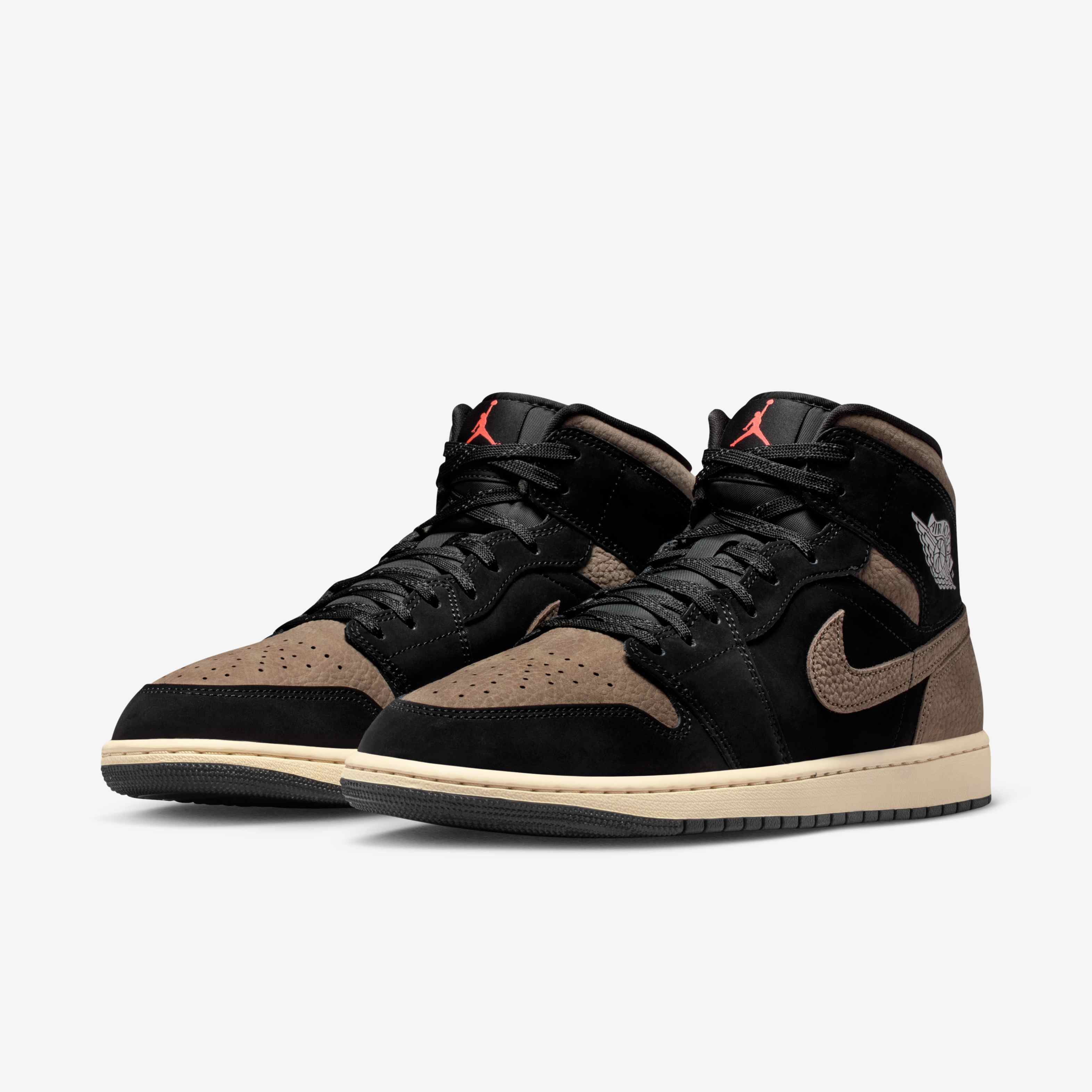 Air Jordan 1 Mid SE image number 4
