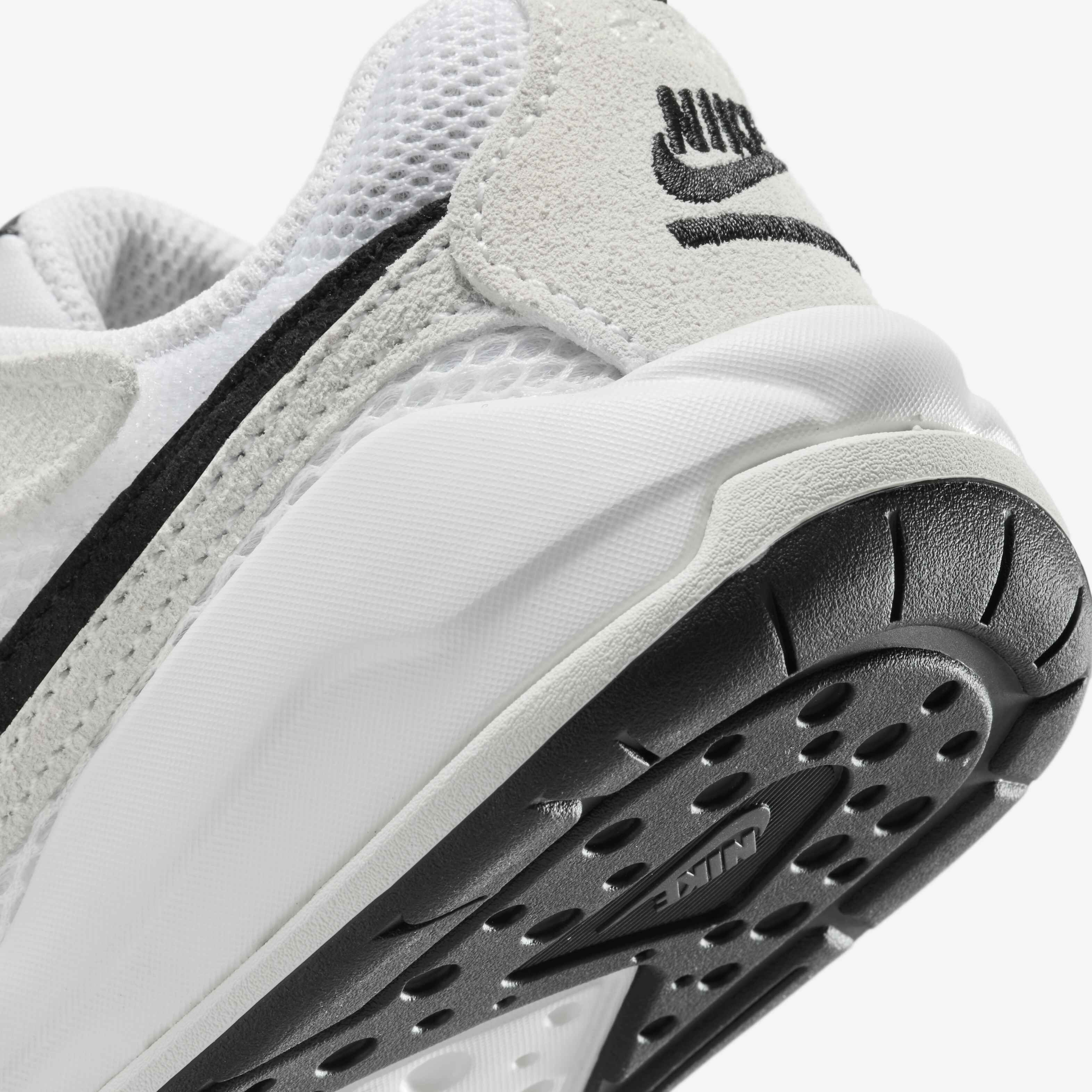 Jordan CMFT Era image number 7