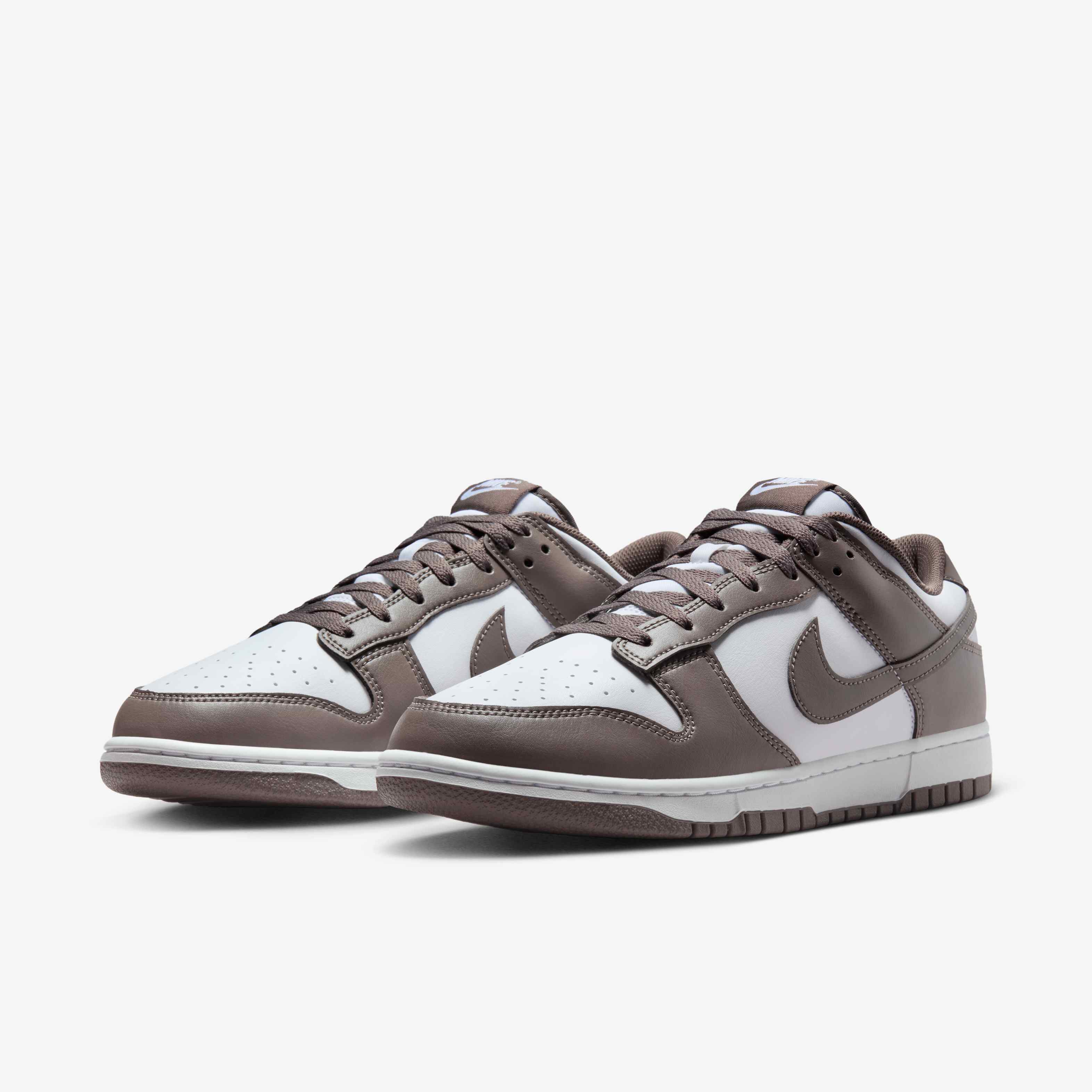 Nike Dunk Low Retro image number 4