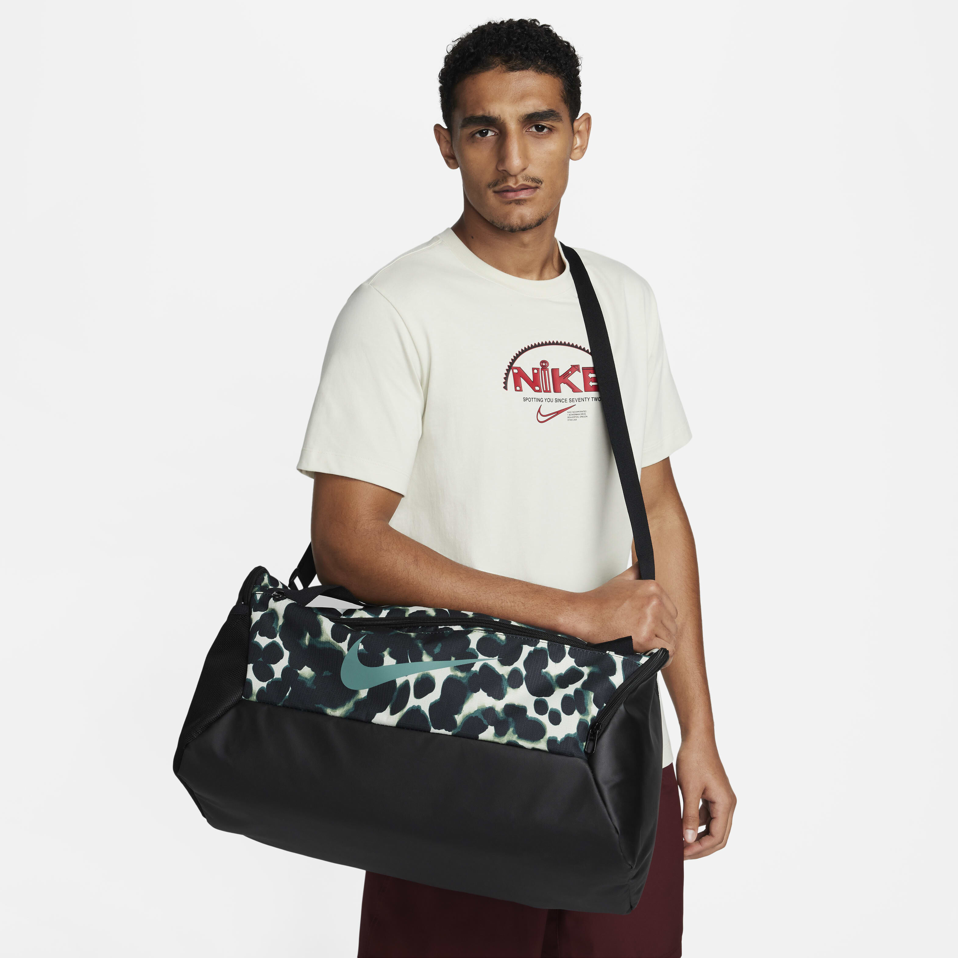 完売必須!☆Nike Brasilia Training Duffel Bag (Small, 41L) Nike Brasilia Training Duffel Bag (Small, 41L)