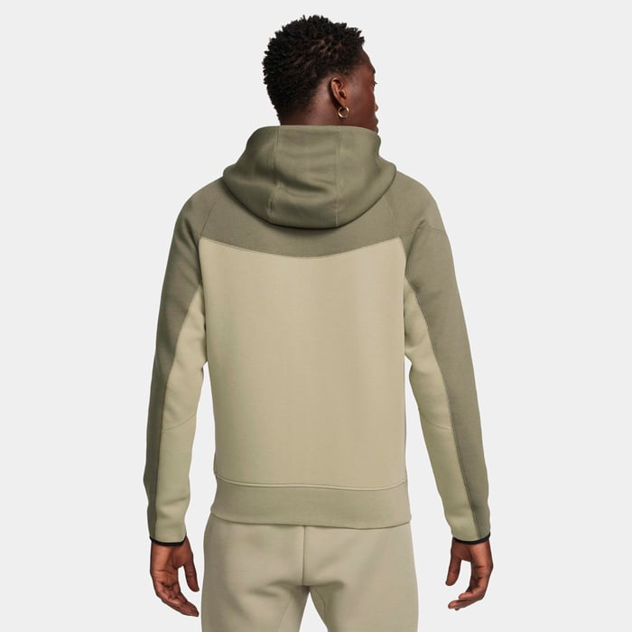نايكي سبورتسوير تك فليس ويندرانر image number 1 نايكي سبورتسوير تك فليس ويندرانر image number 1
