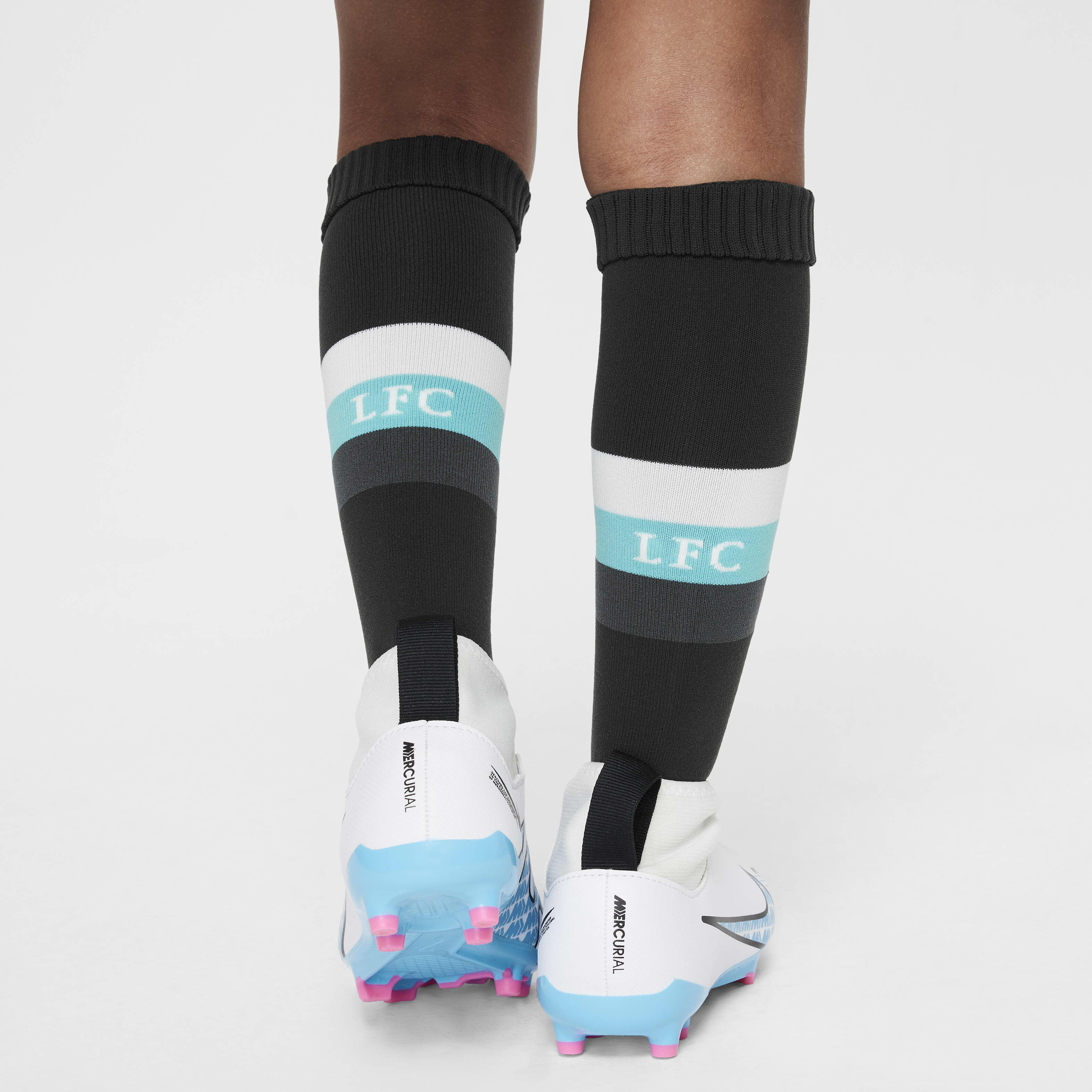 ليفربول 2024/25 ستيديوم الاحتياطي image number 13