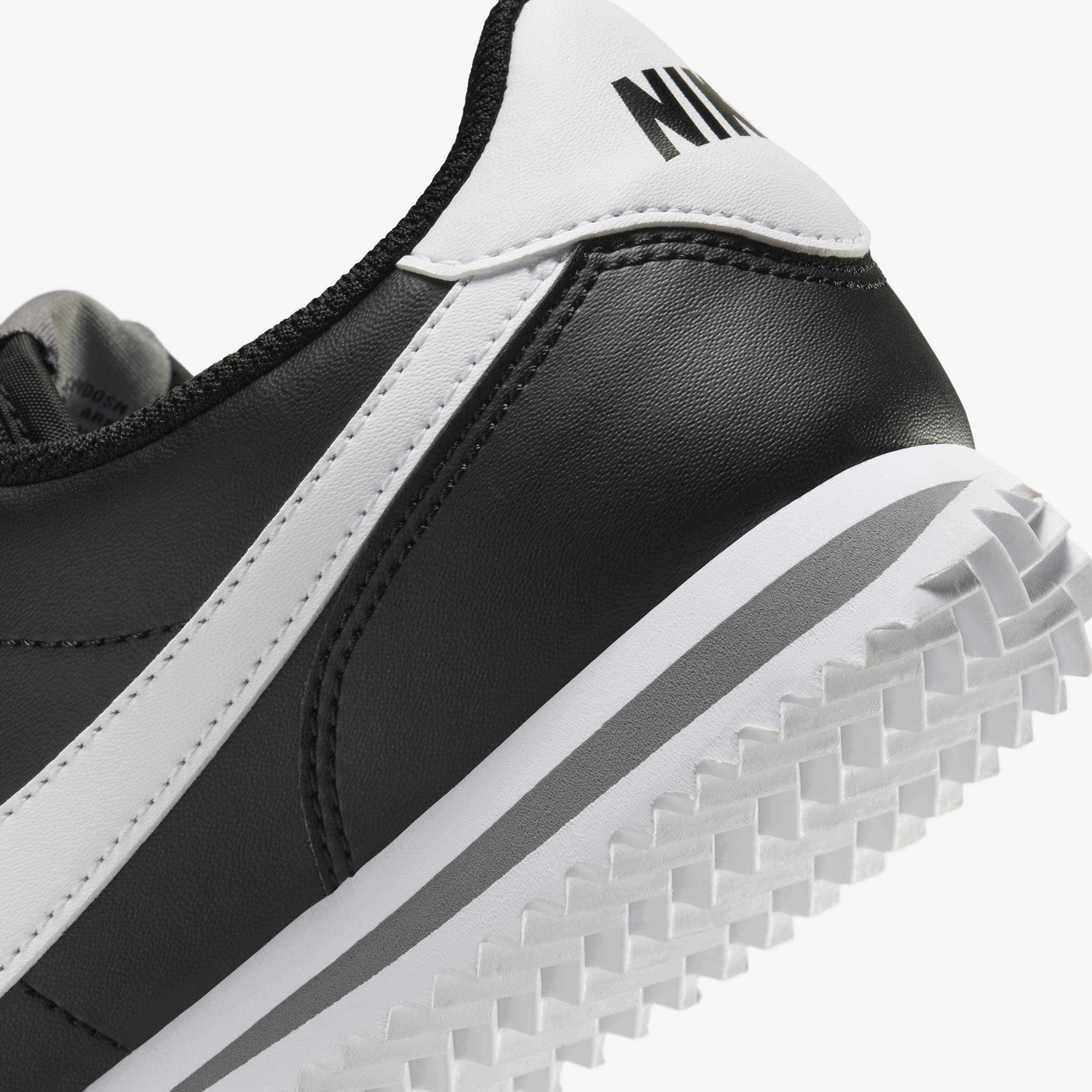Buy Nike Cortez Older Kids Shoes Nike UAE Official