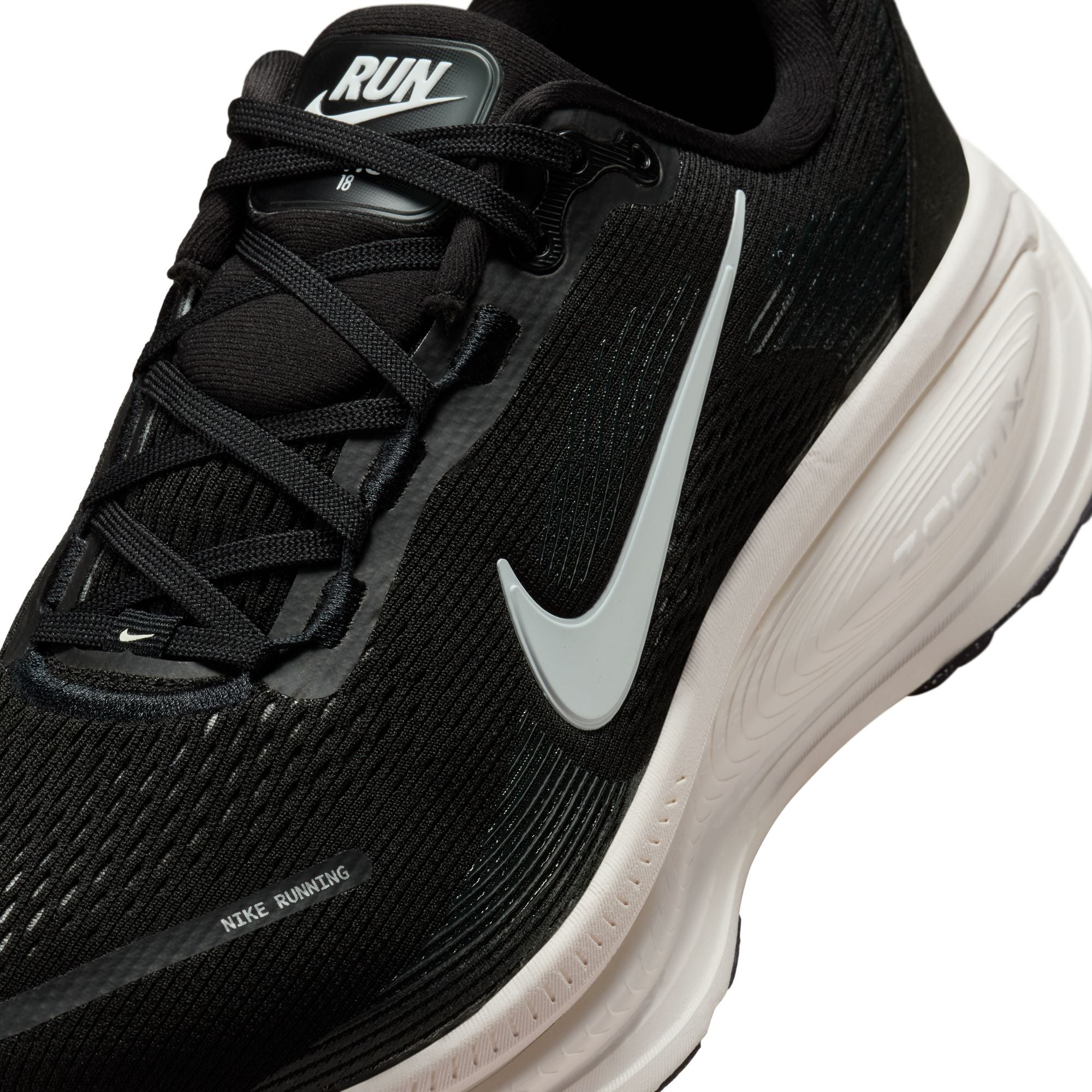 Nike Vomero 18 image number 8