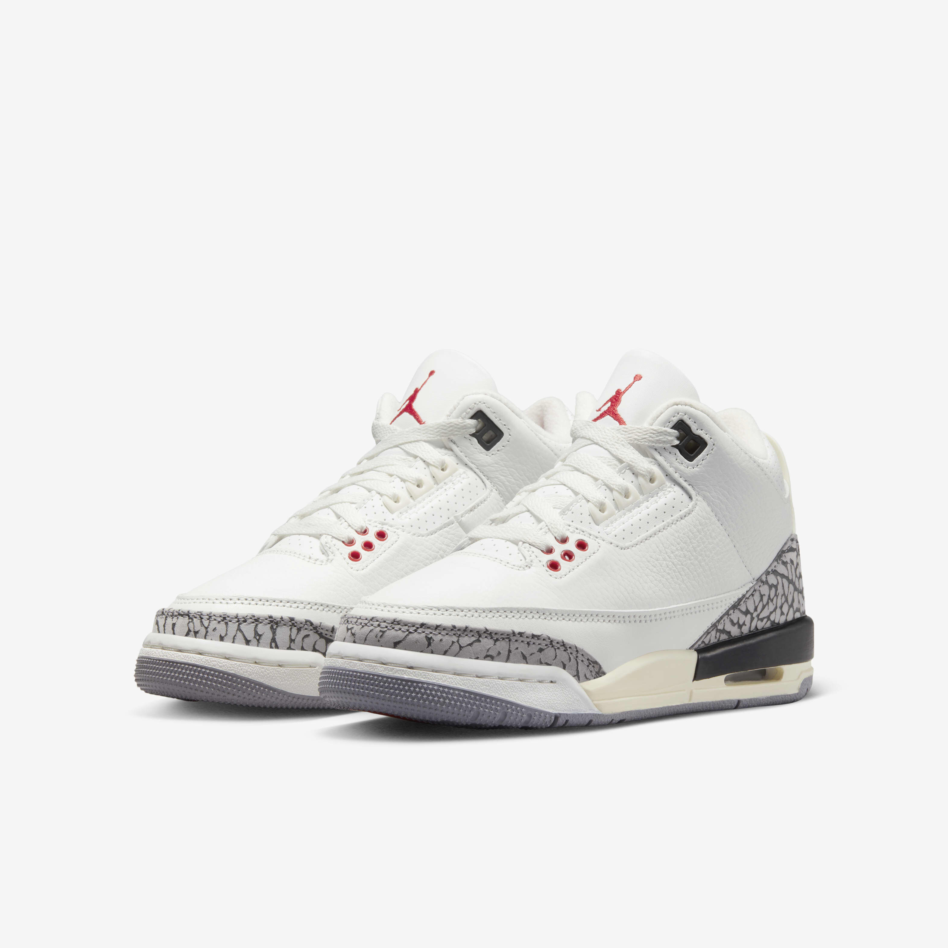 Air Jordan 3 Retro 'Medium Olive' image number 4
