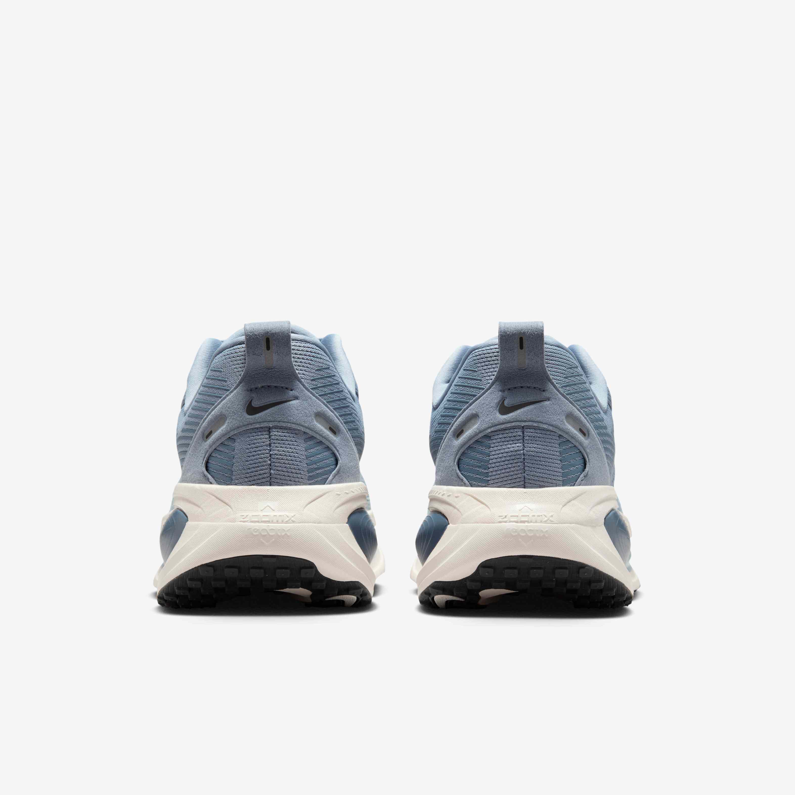 Nike Vomero 18 image number 5