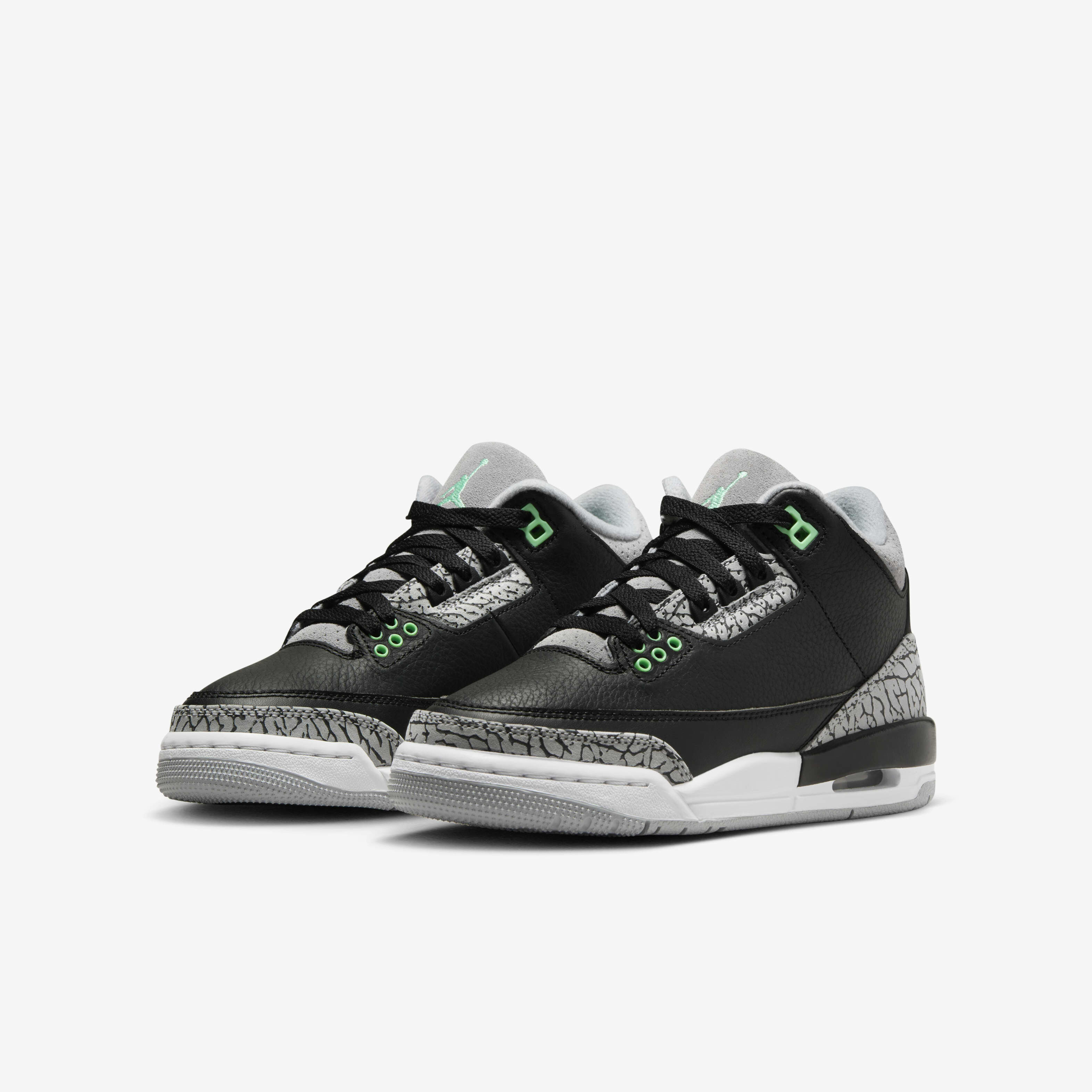 Nike jordan retro 3 black cement hotsell
