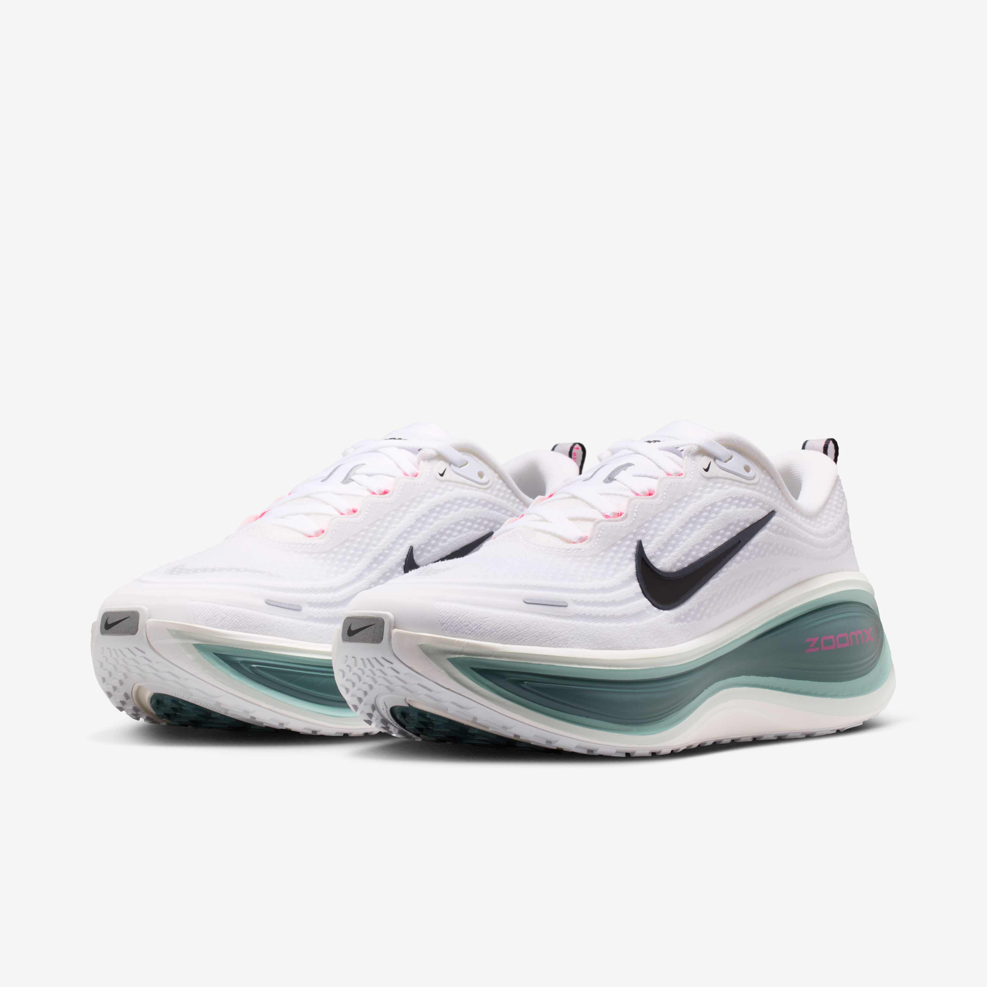 Nike Vomero Plus image number 4