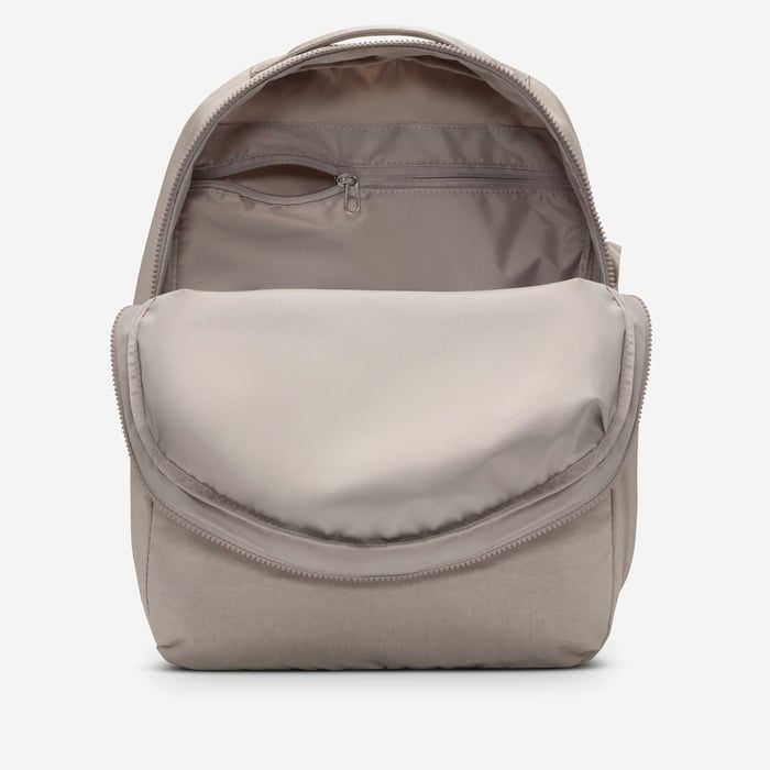 Nike Aura image number 3 Nike Aura image number 3