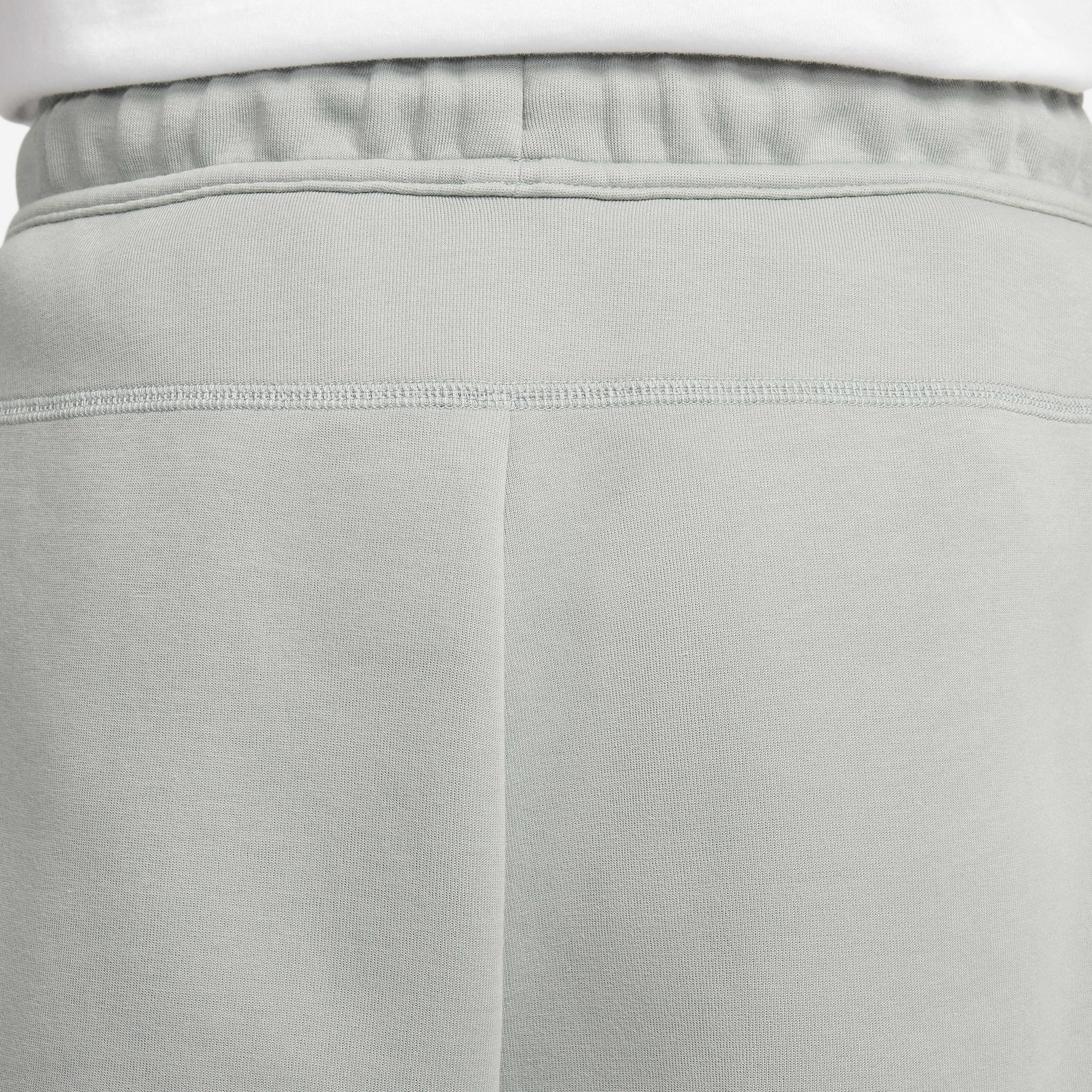 Nike Sportswear Tech Fleece image number 7