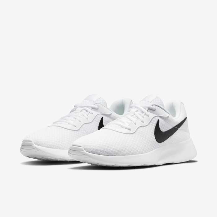 Nike Tanjun image number 5 Nike Tanjun image number 5