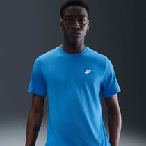 Nike Sportswear Club